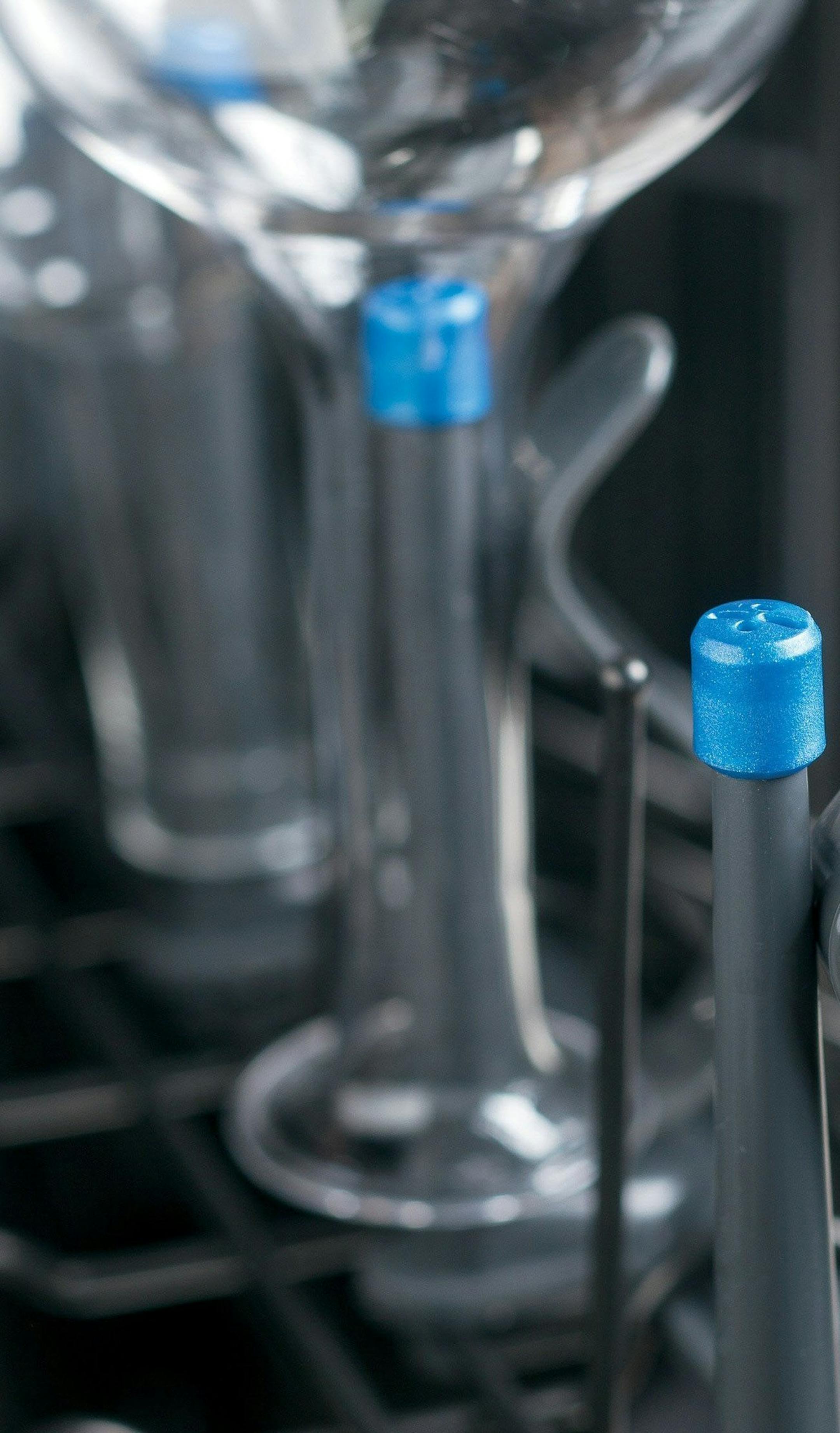 GE is battling the problem of dishes that don't quite come clean by putting 102 cleaning jets into one of its top-of-the-line dishwashers. The GE Profile Series dishwasher has water jets placed strategically throughout. (Akron Beacon Journal/MCT)