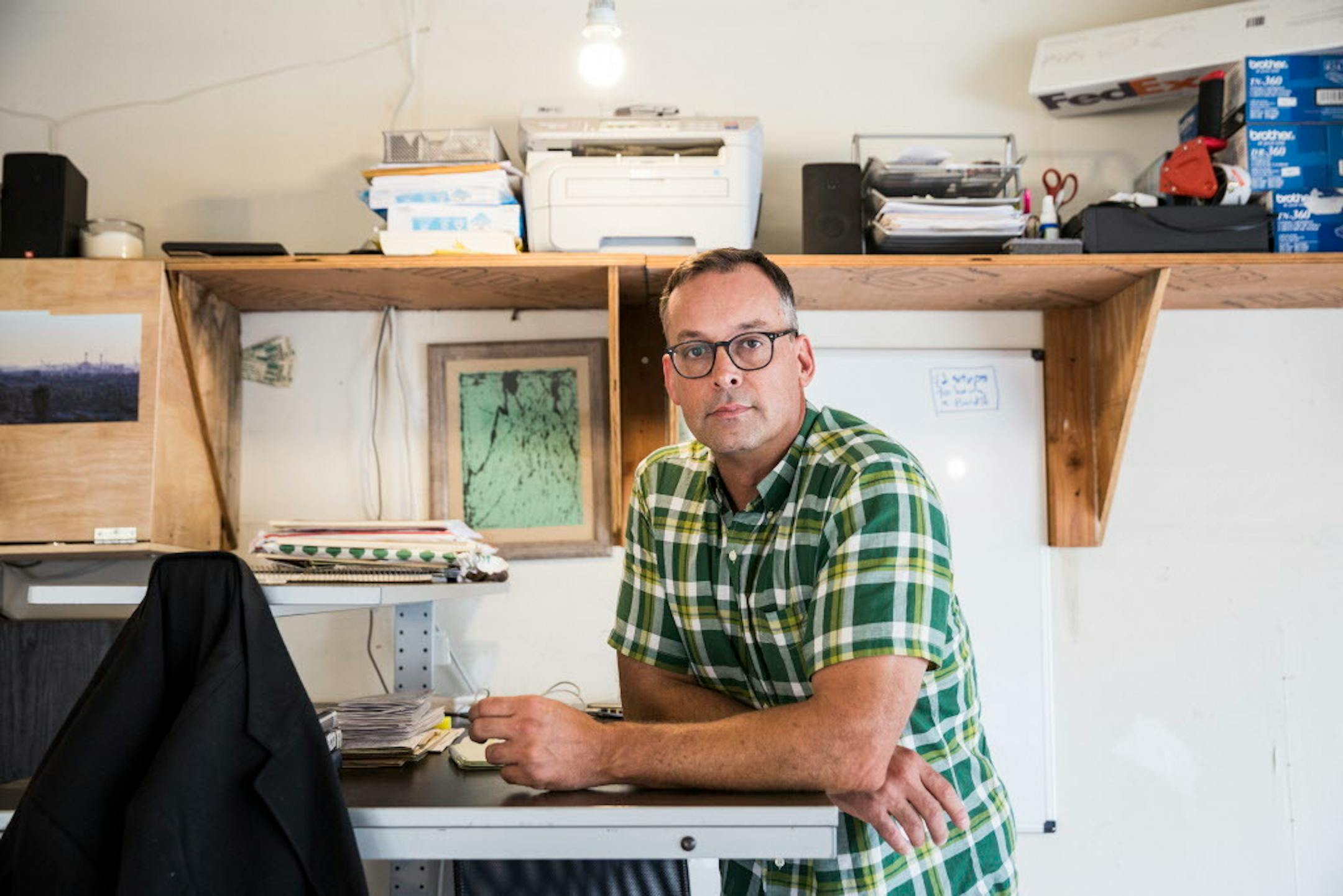 Ed Cunningham, a veteran football analyst for ESPN and ABC, at home in Long Beach, Calif., Aug. 23, 2017.