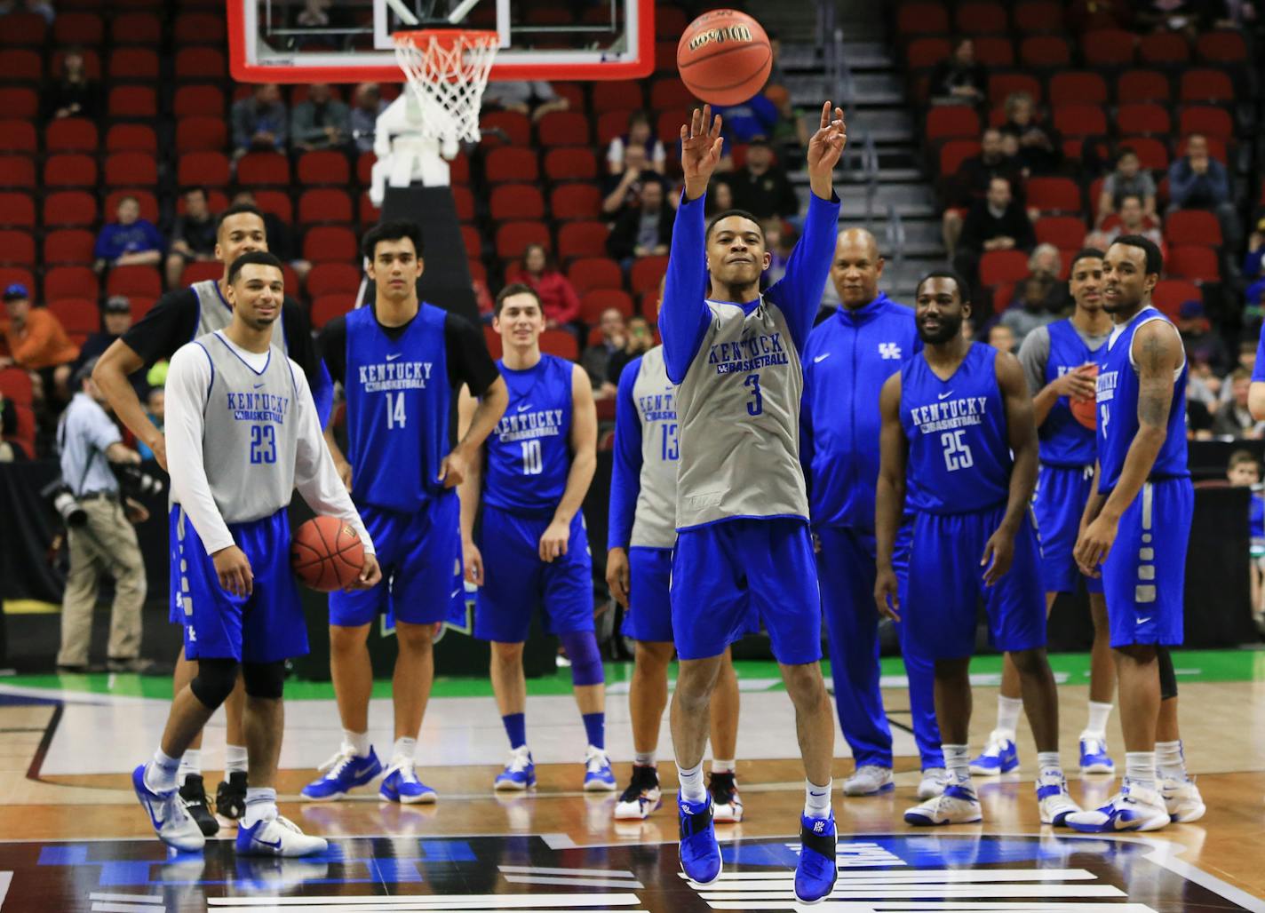 Kentucky's Tyler Ulis (3) shoots from half-court during practice for a first-round men's college basketball game in the NCAA Tournament in Des Moines, Iowa, Wednesday, March 16, 2016. Kentucky will play Stony Brook on Thursday. (AP Photo/Nati Harnik)