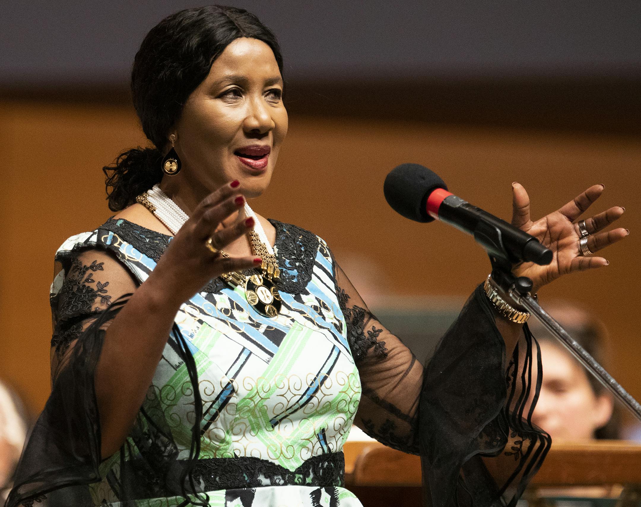 Makaziwe Mandela, the daughter of Nelson Mandela, speaks during the concert. ] LEILA NAVIDI &#xef; leila.navidi@startribune.com BACKGROUND INFORMATION: "Celebrating Mandela at 100" concert performed by the Minnesota Orchestra at Orchestra Hall in Minneapolis on Friday, July 20, 2018.
