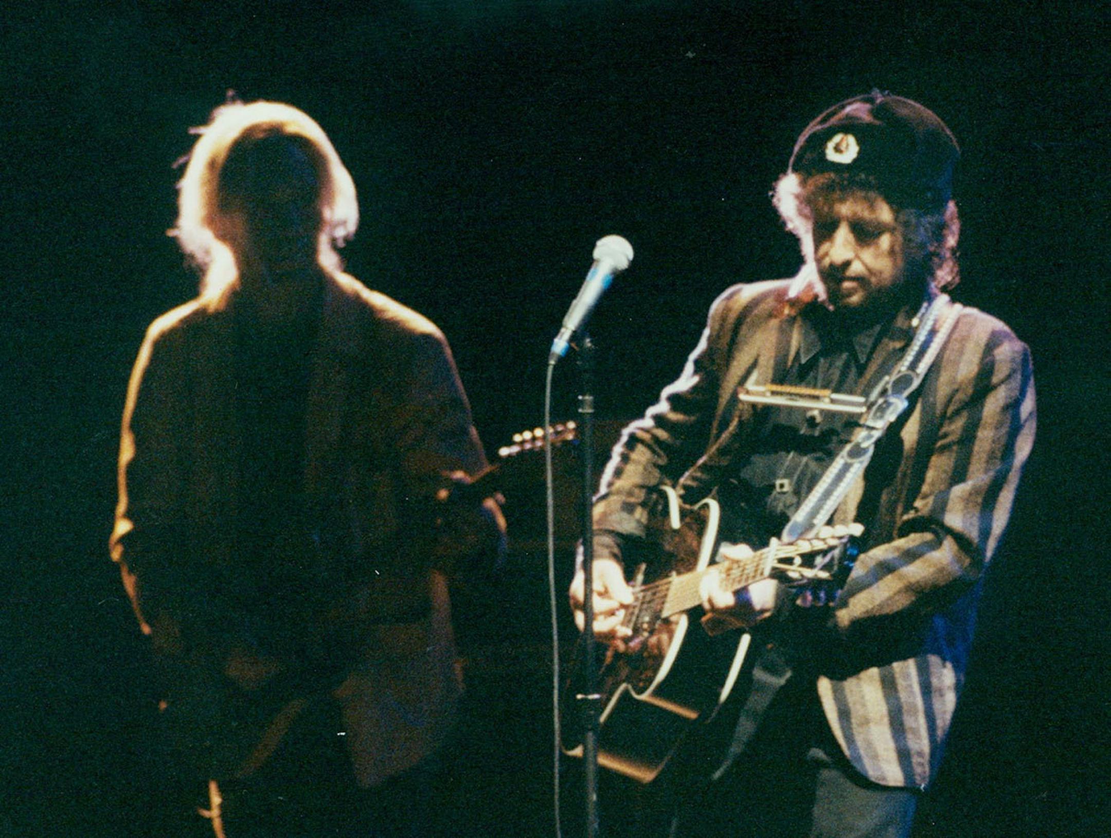 August 30,1990 Bob Dylan was in concert Wednesday night at the state fair grandstand for the first time. "Saturday night live's" G.E. smith was in the background .
