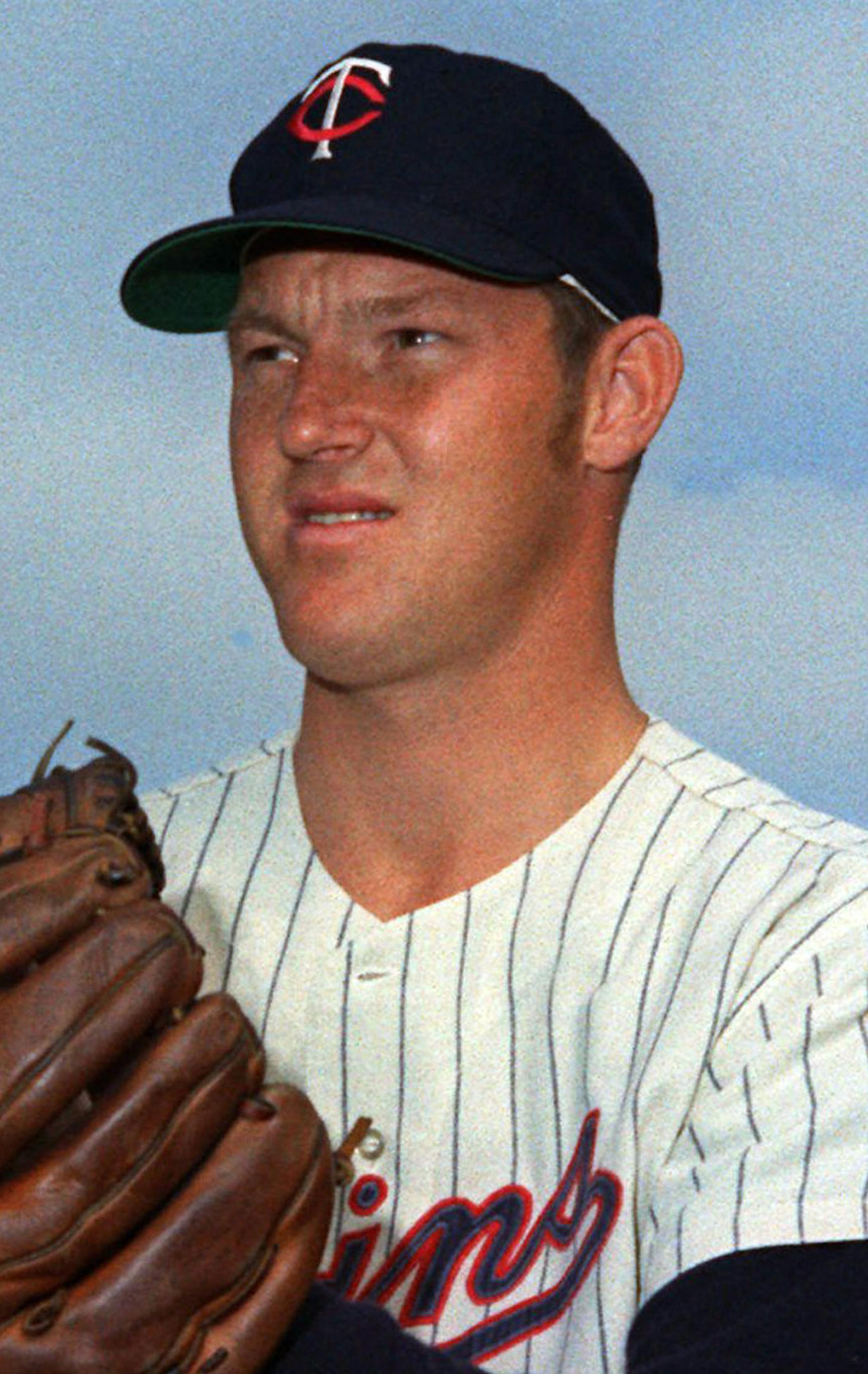 ADVANCE FOR WEEKEND EDITIONS, DEC. 2-3 - FILE - In this 1970 file photo, Minnesota Twins pitcher Jim Kaat is shown. This weekend, a ballot of 10 from the so-called "Golden Era" will be considered: Ken Boyer, Gil Hodges, Minnie Minoso, Tony Oliva, Allie Reynolds, Ron Santo, Luis Tiant, Charlie Finley, Buzzie Bavasi and Jim Kaat. (AP Photo/File) ORG XMIT: MIN2014062101033025