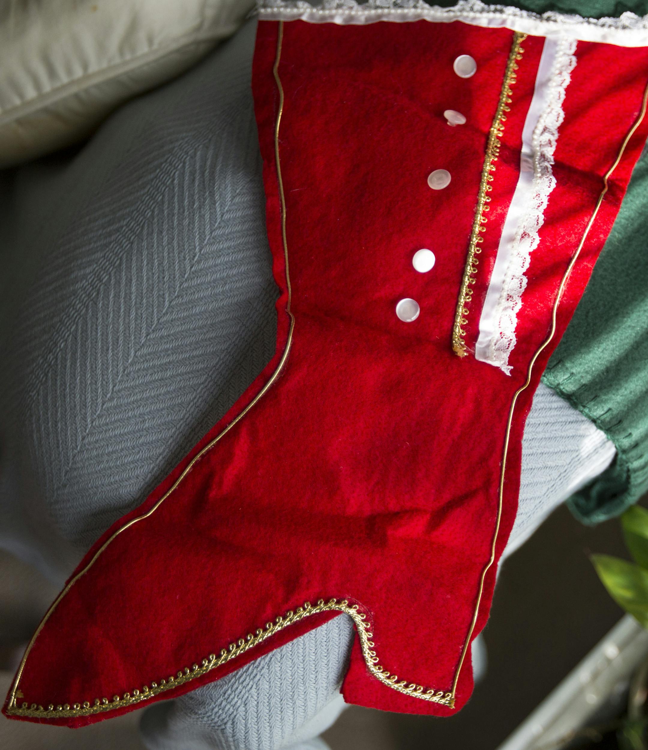 Shirley Kistner is 92-year-old and has hand-sewn Christmas stockings for over 100 members of her family. Photographed in Minnetonka, Minn., on Monday, November 2, 2015. This is her first stocking. ] RENEE JONES SCHNEIDER • reneejones@startribune.com