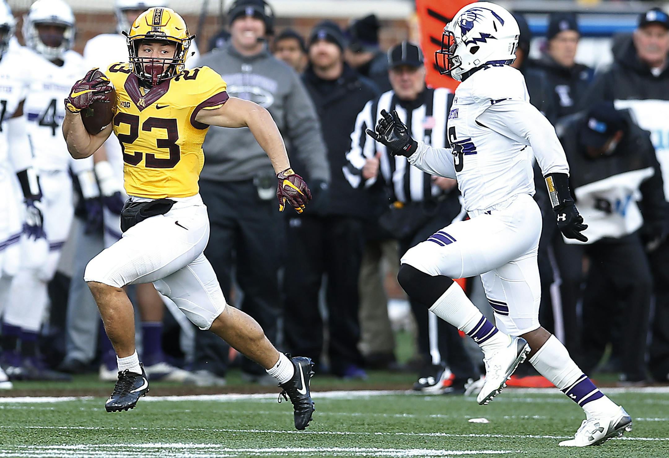Gophers running back Shannon Brooks took off on a 32-yard run aginst Northwestern on Saturday at TCF Bank Stadium, where the home team put together an impressive 29-12 victory to improve to 8-3 this season.