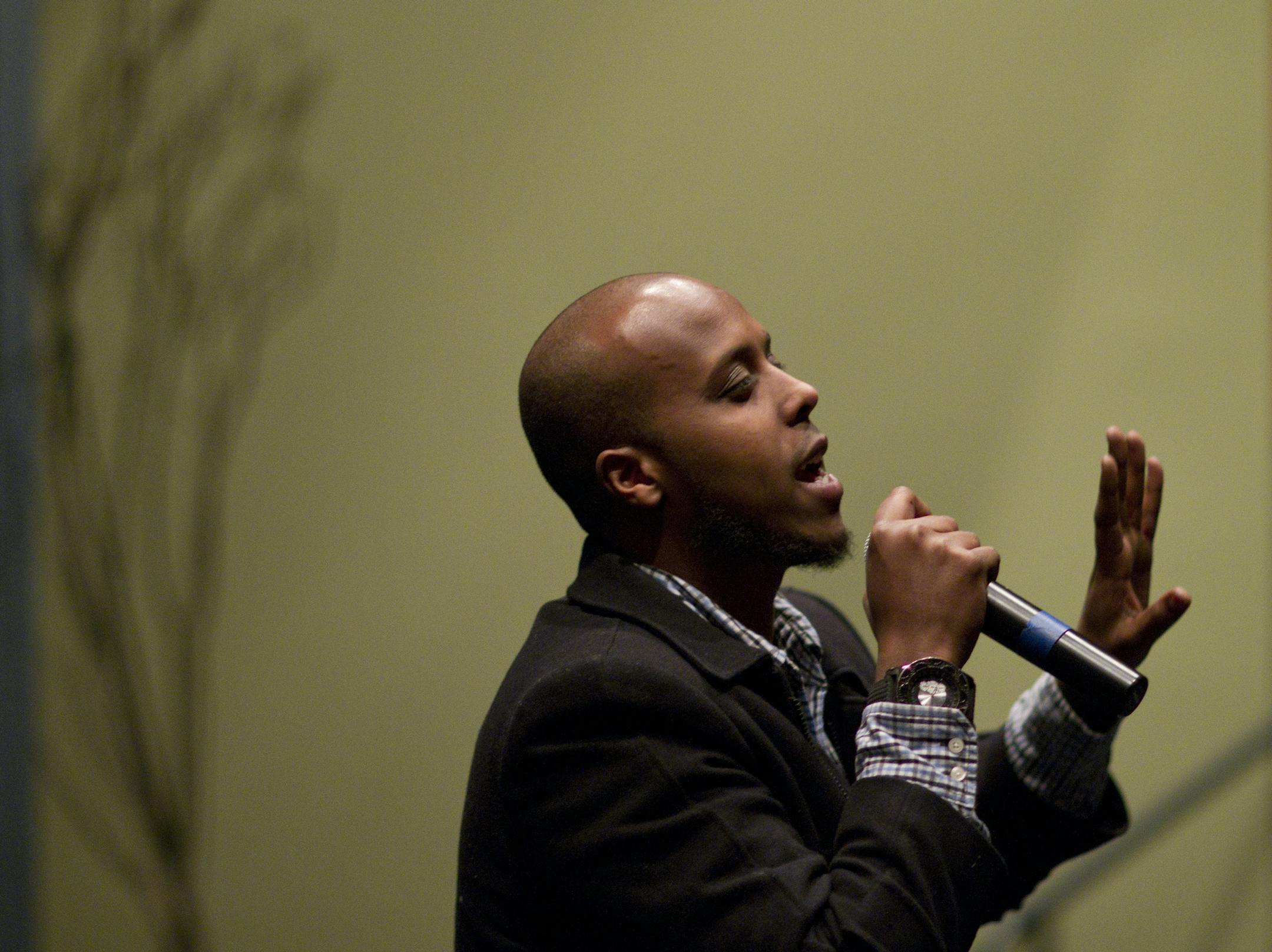 Abdifatah Farah, aka Abdi Phenomenal,
during an open mic night in Minneapolis. He's features in the documentary "Somalia: A Nation of Poets." (Photo by JEFF WHEELER, jeff.wheeler@startribune.com)