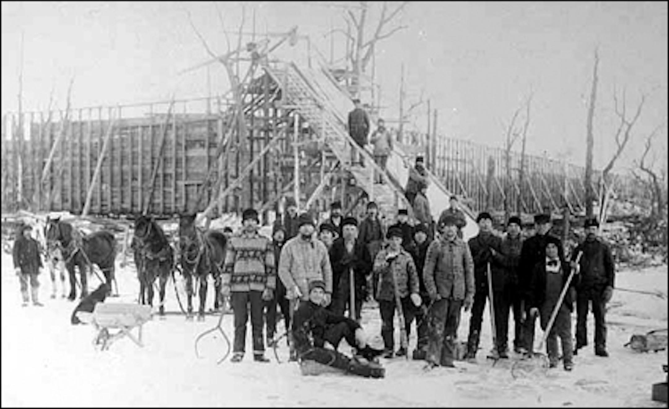 1897 ice harvest, Detroit Lakes