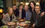 PARENTHOOD -- "We Made It Through The Night" Episode 612 -- Pictured: (l-r) Erika Christensen as Julia Braverman-Graham, Peter Krause as Adam Braverma