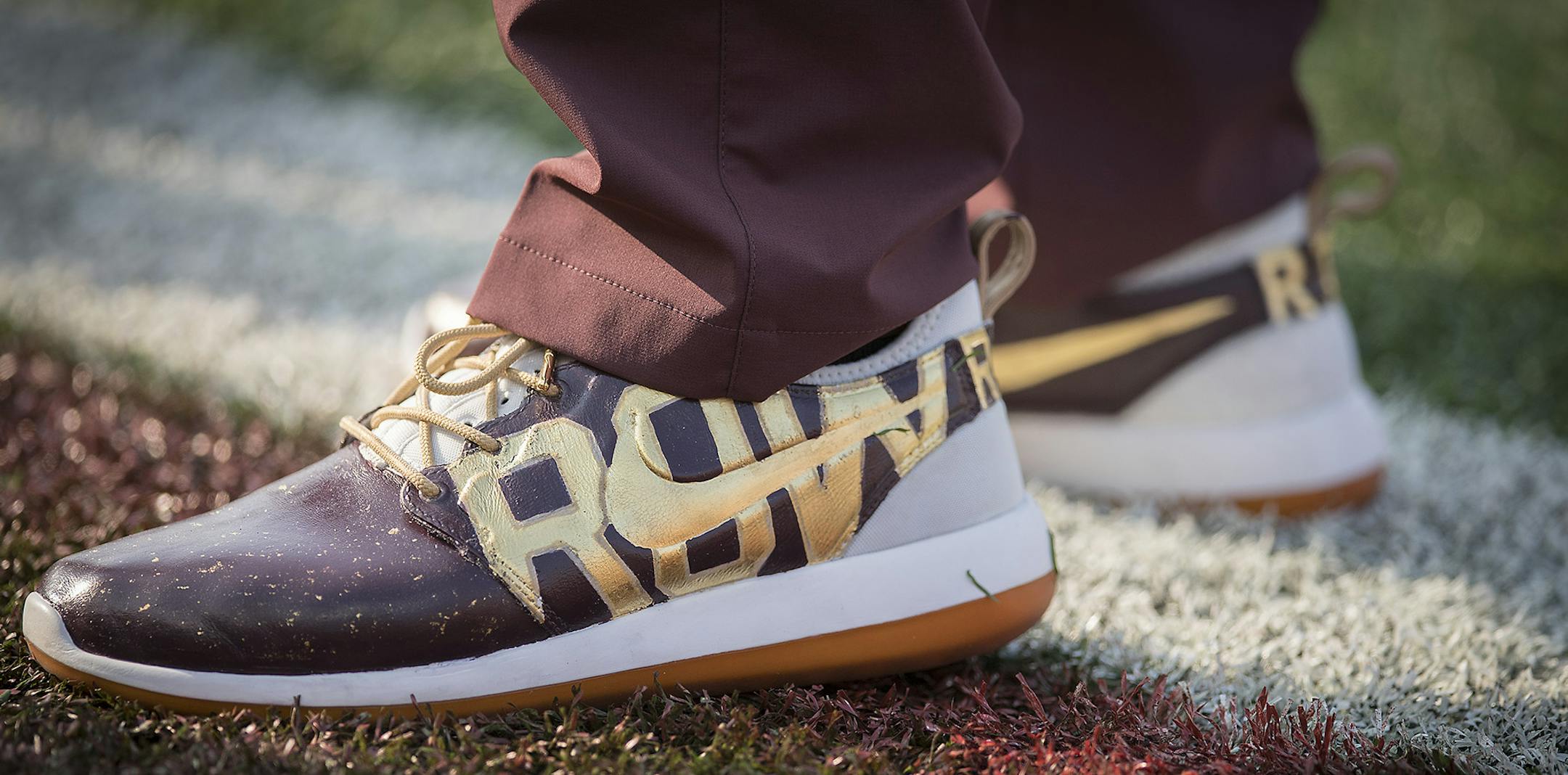 Minnesota Head Coach P.J. Fleck sported his new hand-painted custom shoes on the field before the Gophers took on the Buffalo Bulls at TCF Bank Stadium, Thursday, August 31, 2017 in Minneapolis, MN. ] ELIZABETH FLORES ï liz.flores@startribune.com