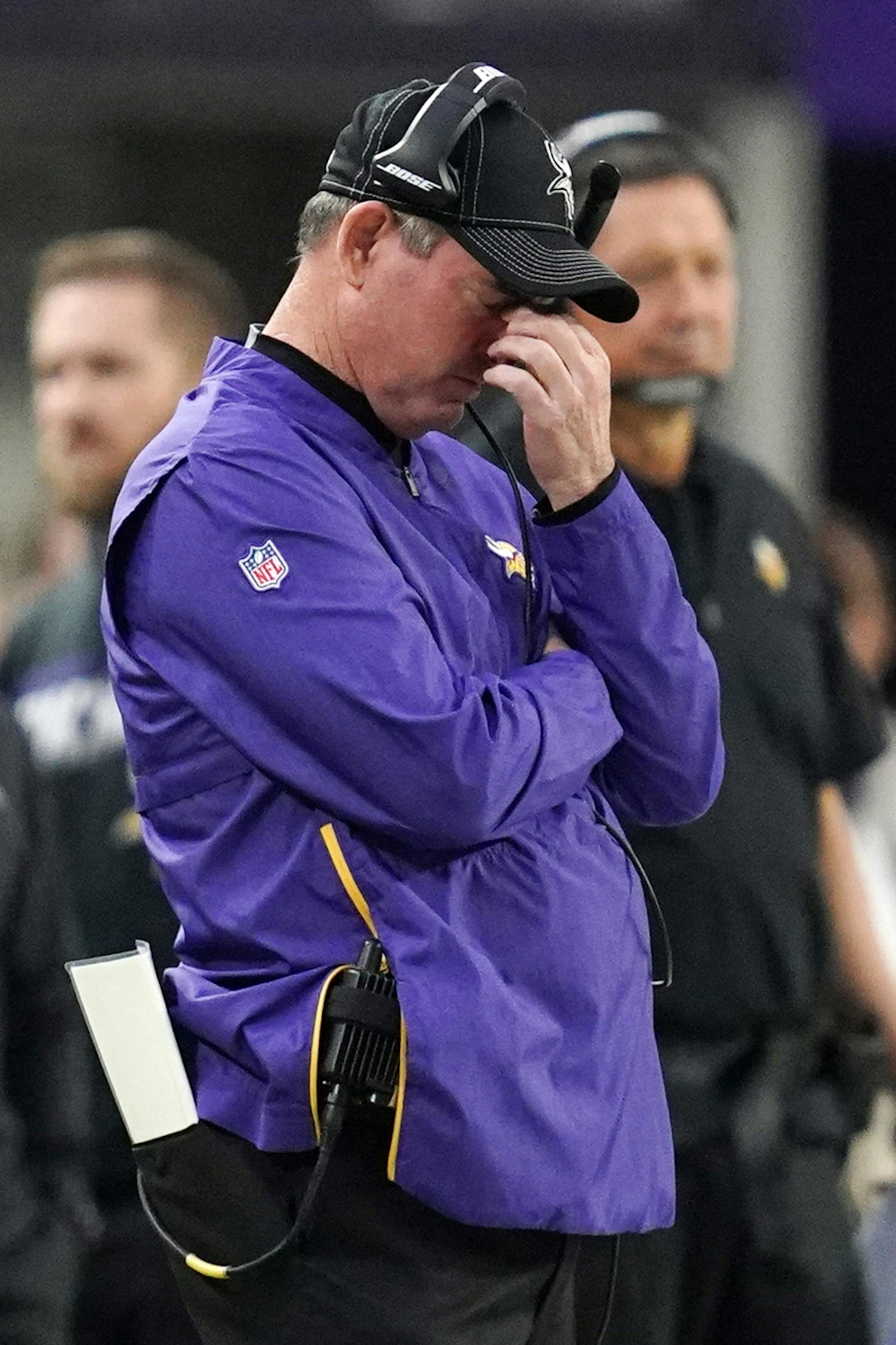 Minnesota Vikings head coach Mike Zimmer closed his eyes as he stood on the sidelines in the fourth quarter.