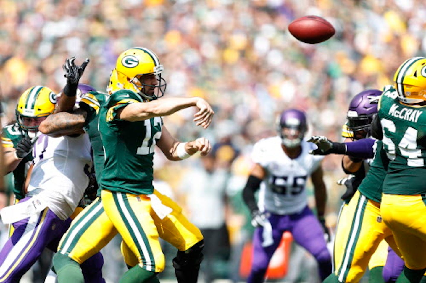 Green Bay Packers quarterback Aaron Rodgers (12) got off a pass over the Vikings defense Sunday September 16, 2018 in Green Bay, WI. ]  JERRY HOLT ' jerry.holt@startribune.com.