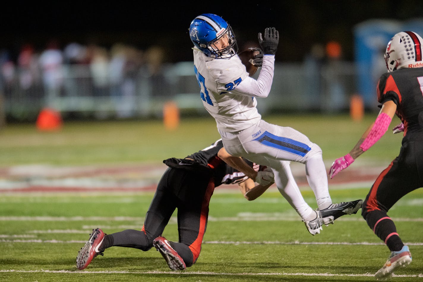 Minnetonka at Centennial. October 14, 2022. Photo by Earl J. Ebensteiner