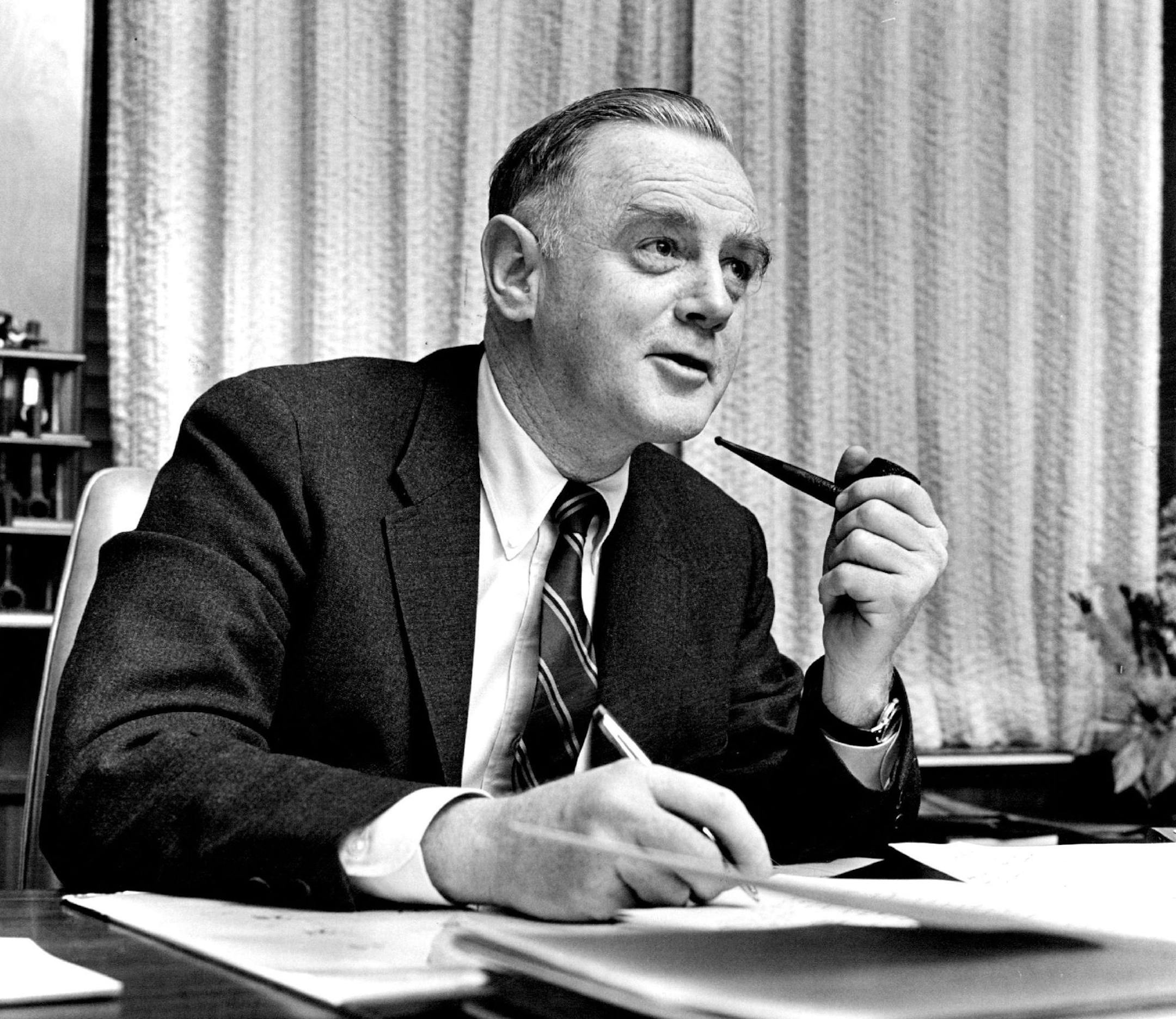 February 25, 1970 Raymond Plank Of Apache Corp. Earnings increase was reported. Apache Corp., a diversified company that gives every sign of becoming more diversified, Tuesday reported a 31-percent increase in operating earnings and a 23-percent increase in revenues for 1969. April 30, 1971 May 2, 1971 June 4, 1975 Minneapolis Star Tribune