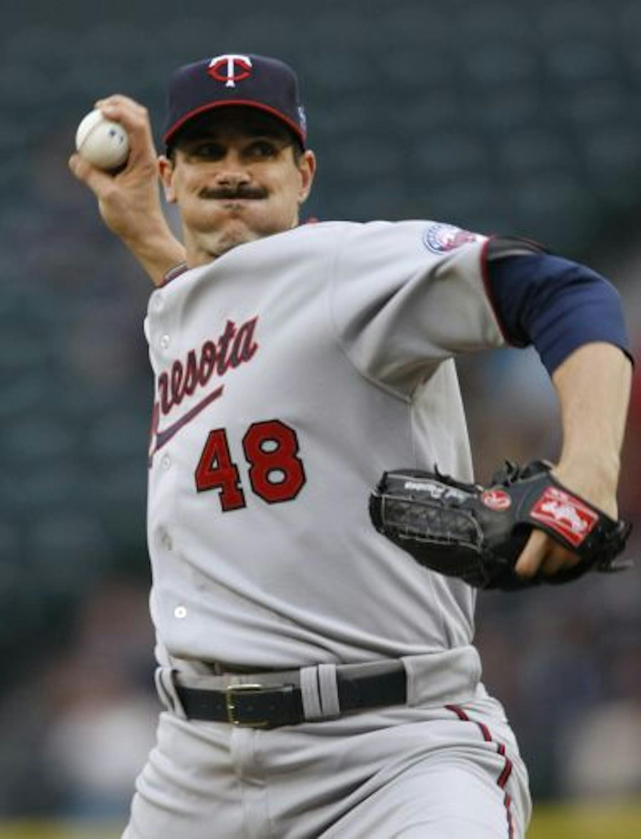 Twins starter Carl Pavano