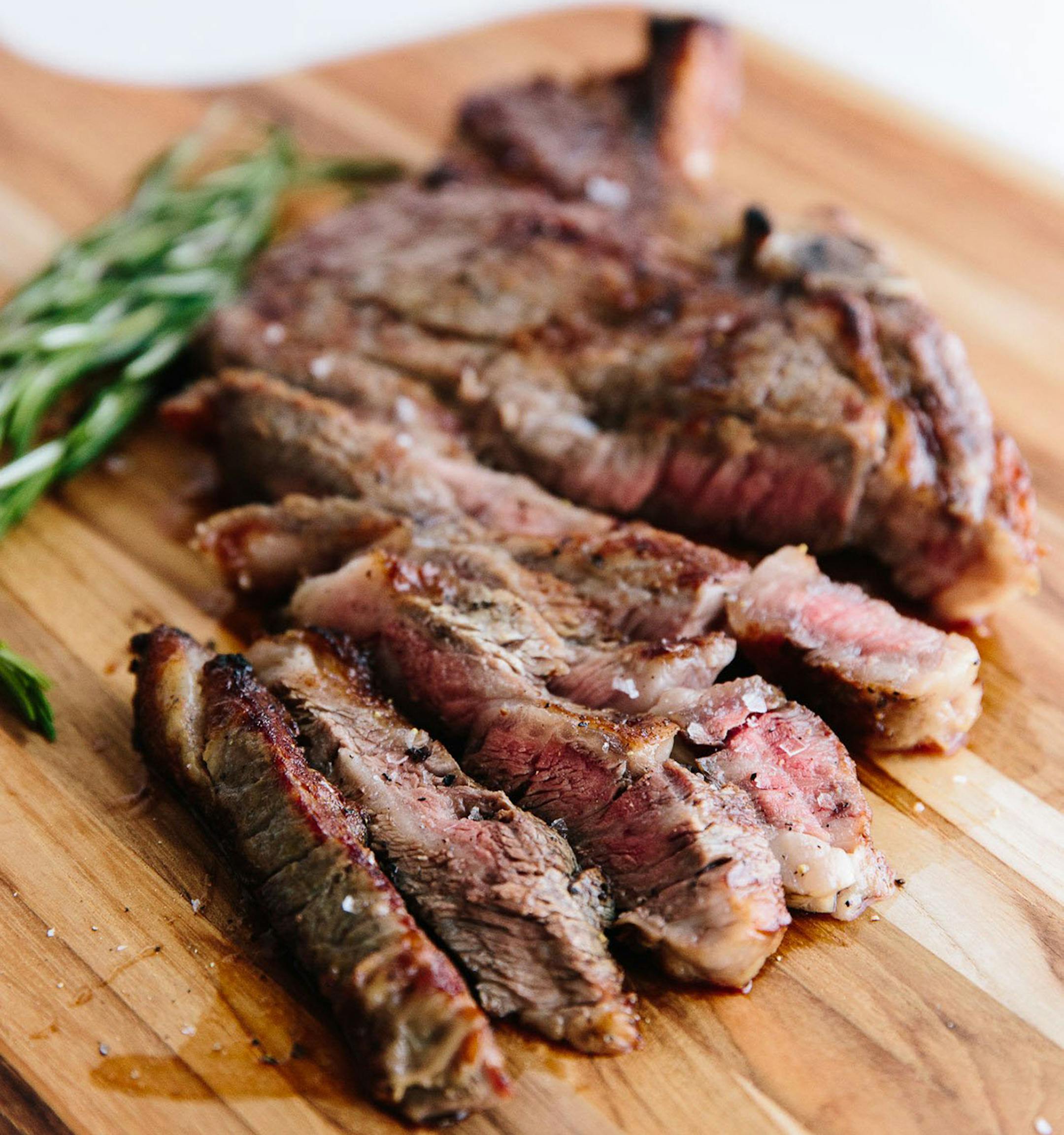 One pound of steak will easily feed two people, but it can be stretched to serve three or even four. Christine Han and Christine Gall ORG XMIT: tms20160531112332