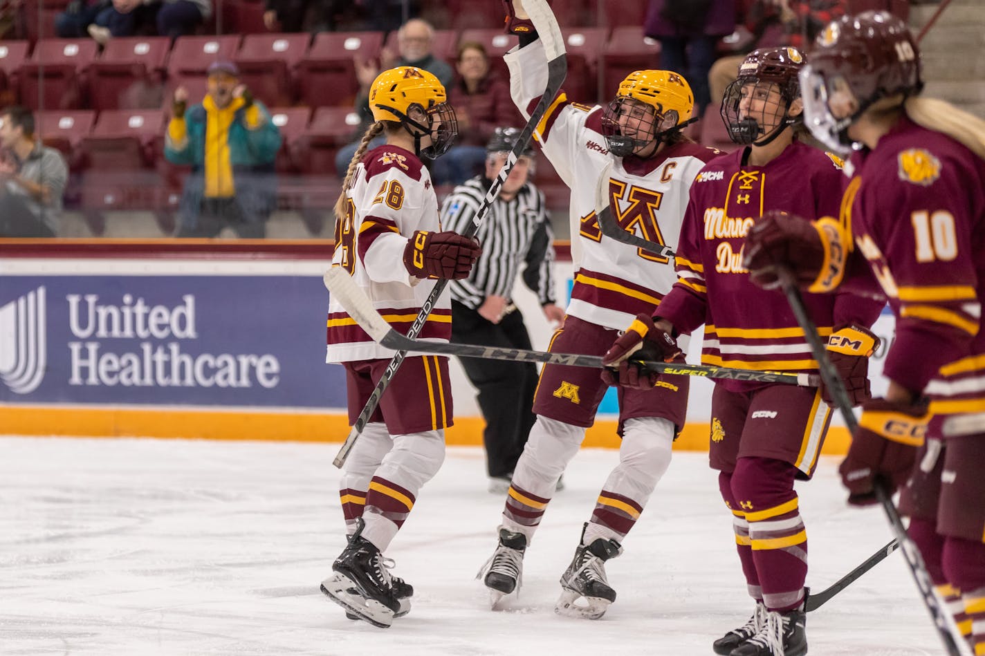 Norton Lizi, Heise Taylor, goal, celebration