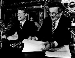 Sen. Wendell Anderson, left, and Gov. Rudy Perpich in 1977.
