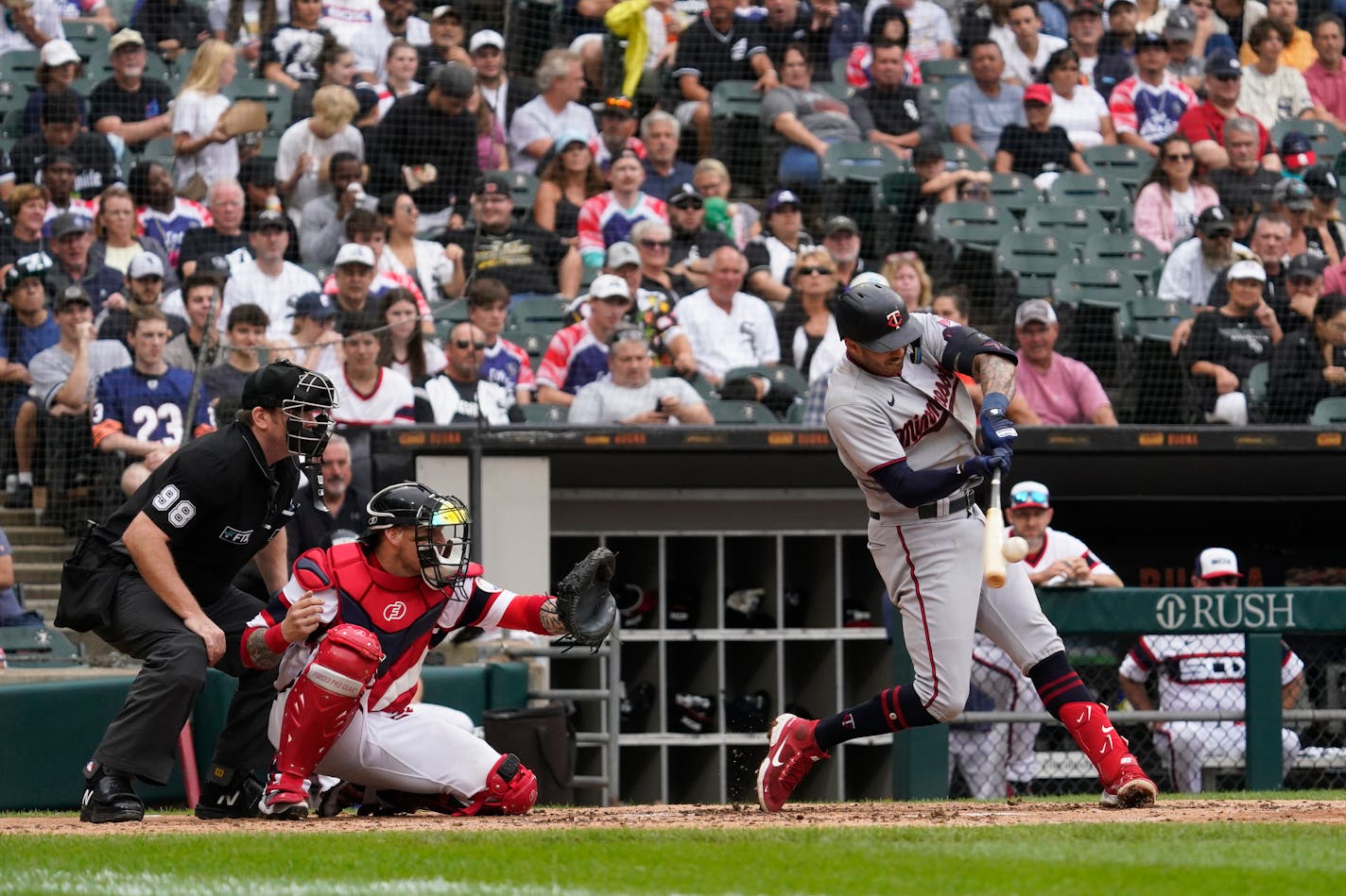 Carlos Correa blasted a two-run homer in the fifth inning, helping the Twins topple the White Sox 3-1 in Chicago on Sunday. of a baseball game against the Chicago White Sox in Chicago, Sunday, Sept. 4, 2022. (AP Photo/Nam Y. Huh)