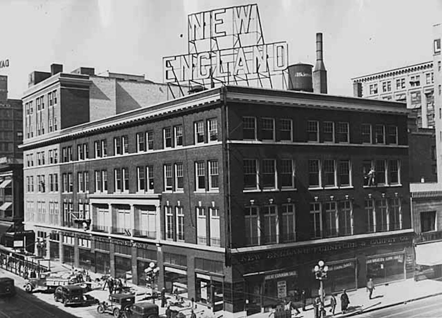 New England Furniture & Carpet Company, 728 Marquette Ave., Minneapolis.