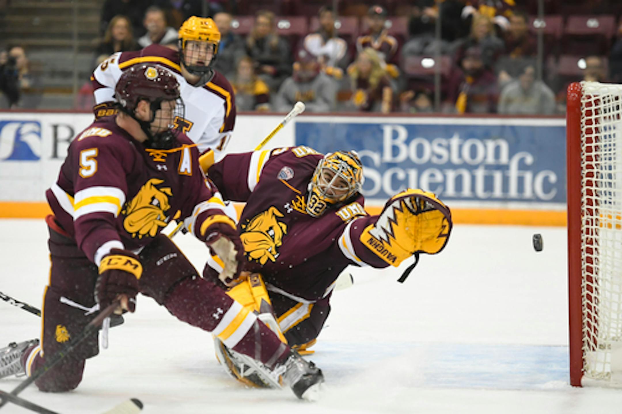 A shot by Minnesota Golden Gophers forward Tyler Sheehy (22) made it past Minnesota-Duluth Bulldogs goaltender Hunter Shepard (32) to give the Gophers a 3-0 lead in the first period.   ] AARON LAVINSKY ¥ aaron.lavinsky@startribune.com