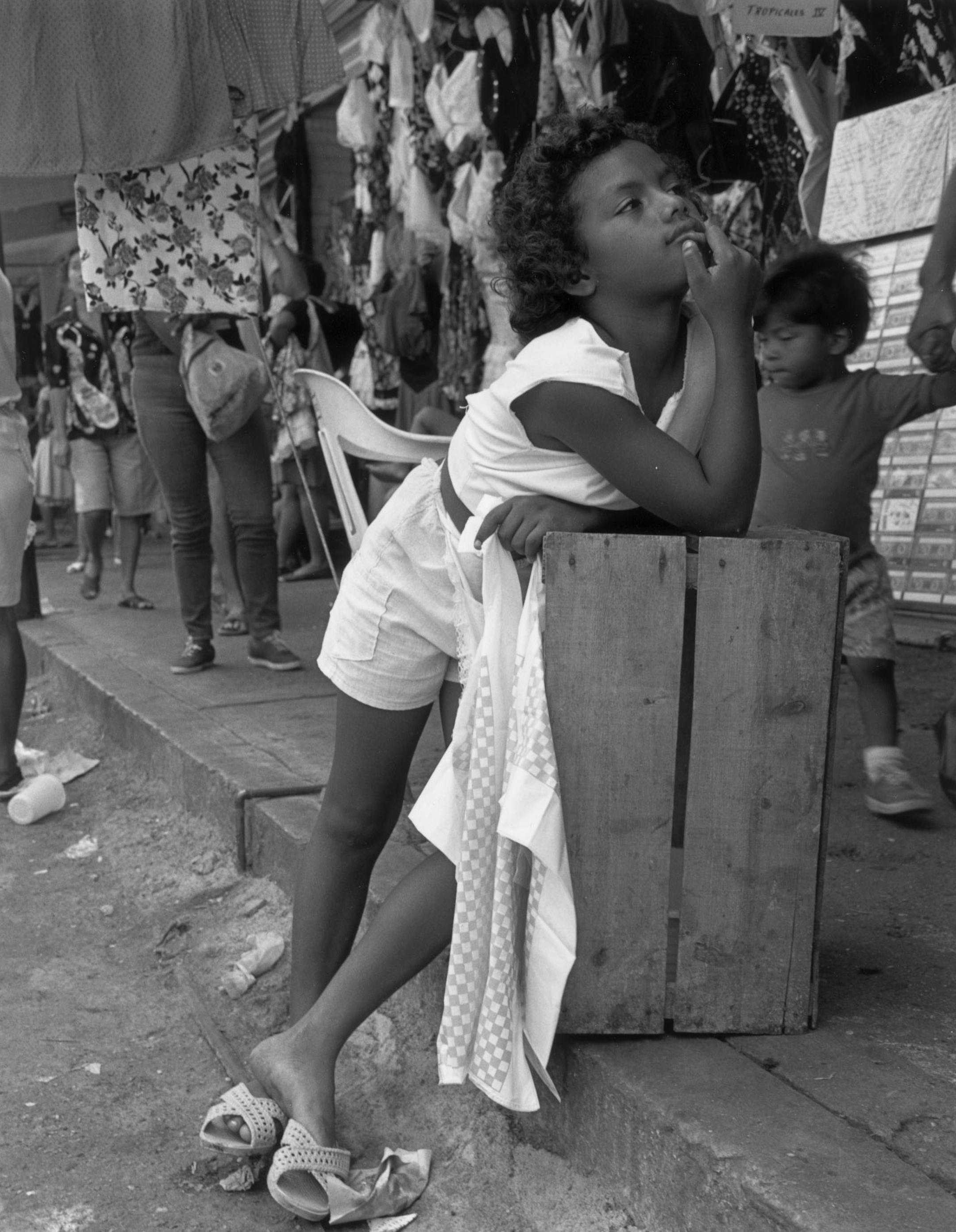 Photos of child labor around the world / market vendor, Acapulco, Mexico, in 1992 / Photo by David Parker, a Minneapolis physician. ORG XMIT: MIN2013073110530121