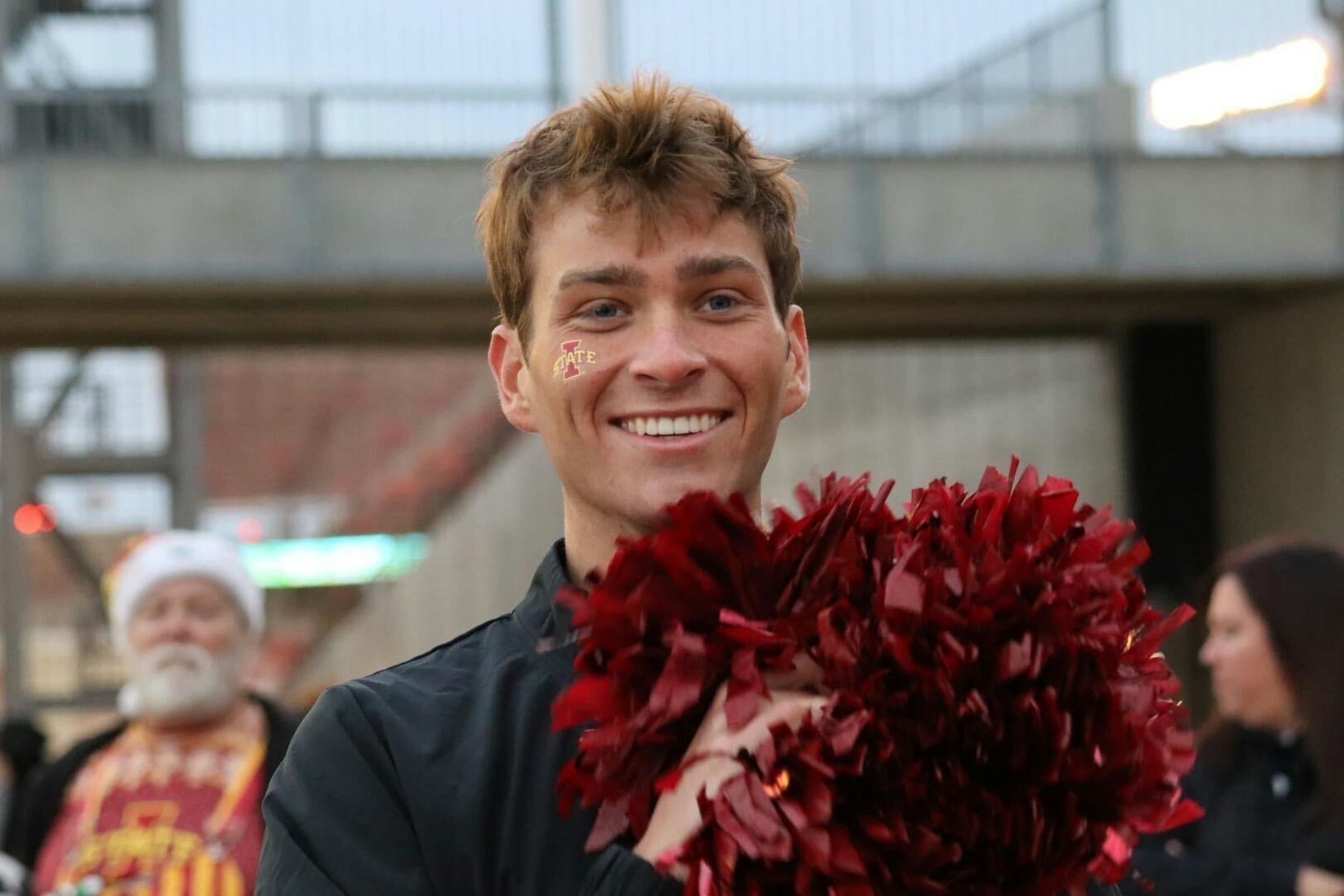 Yuen: Outrage over a male Vikings cheerleader makes for a heartsick mom