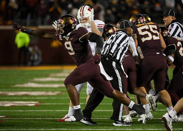 Minnesota Gophers defensive lineman Esezi Otomewo (9) was an All-Big Ten honorable mention last season with 4.5 tackles for losses and three sacks in 
