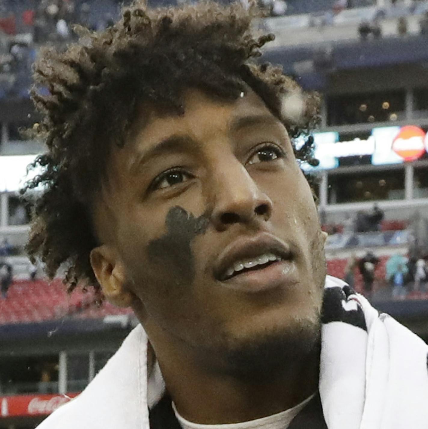 Reporter Sara Walsh talks with New Orleans Saints wide receiver Michael Thomas (13) after an NFL football game Sunday, Dec. 22, 2019, in Nashville, Tenn. The Saints won 38-28. (AP Photo/James Kenney)