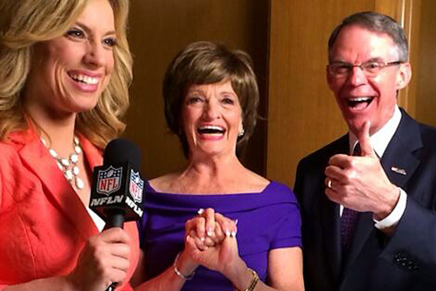 NFL Network's Kimberly Jones with Marilyn Carlson Nelson, former CEO of Carlson Cos., and Richard Davis, CEO of U.S. Bancorp, after Minneapolis was chosen for the Super Bowl in 2018. ] Rochelle Olson / Star Tribune