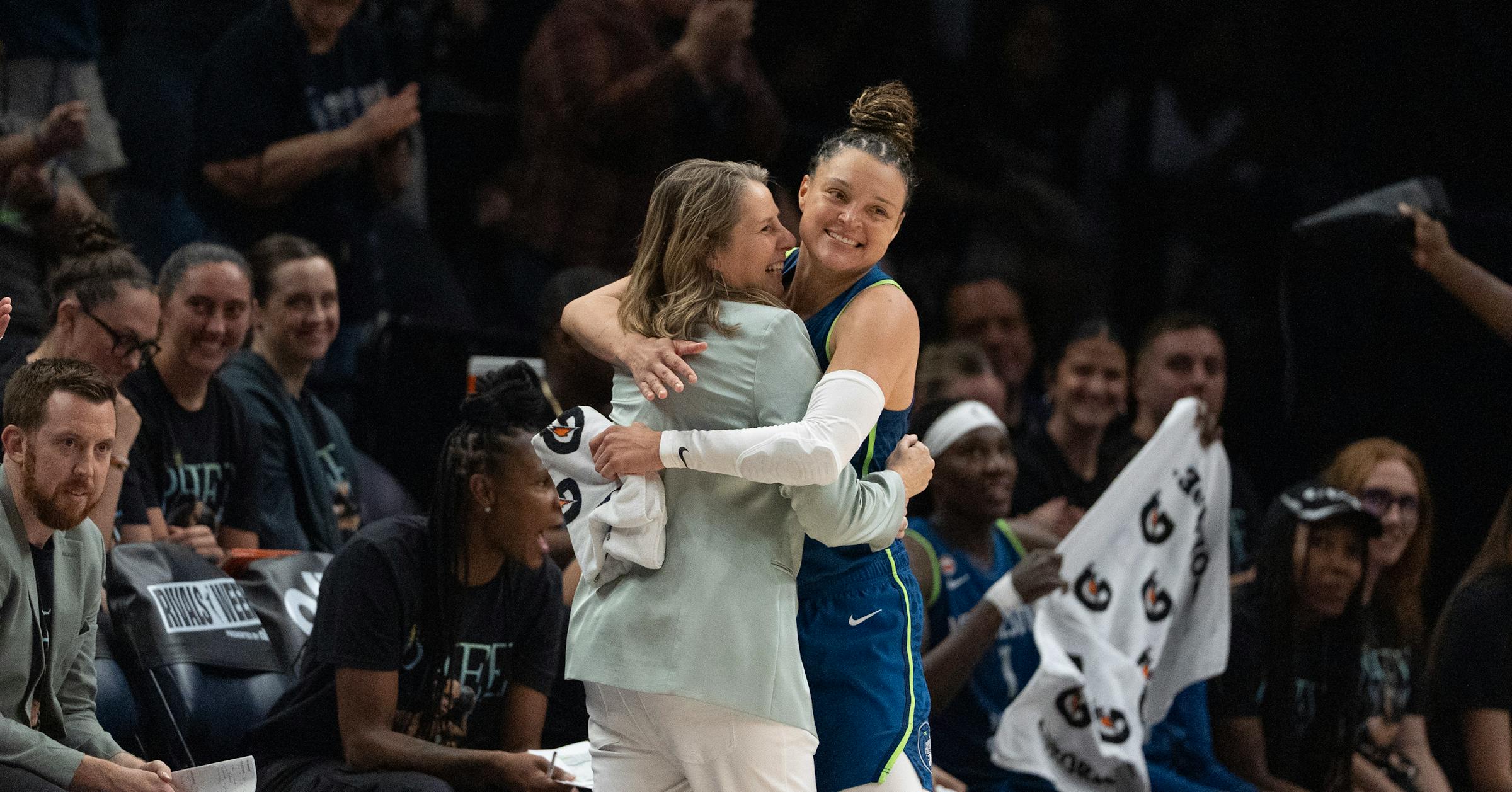 Neal: Savannah Bananas packed Target Field, but the Lynx were Minneapolis’ best show Sunday
