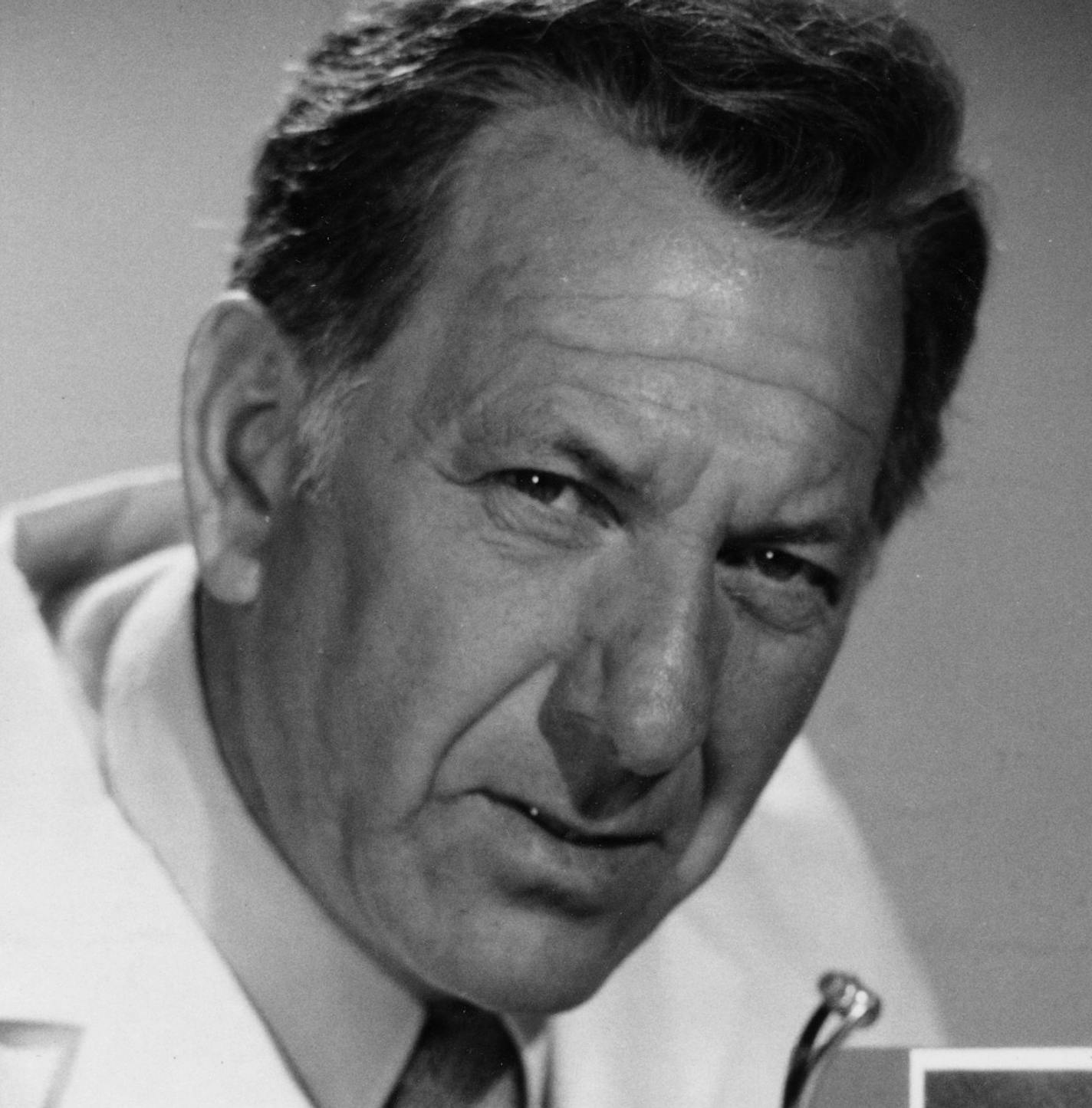 Jack Klugman "Quincy M.E." ORG XMIT: MIN1303191414141775