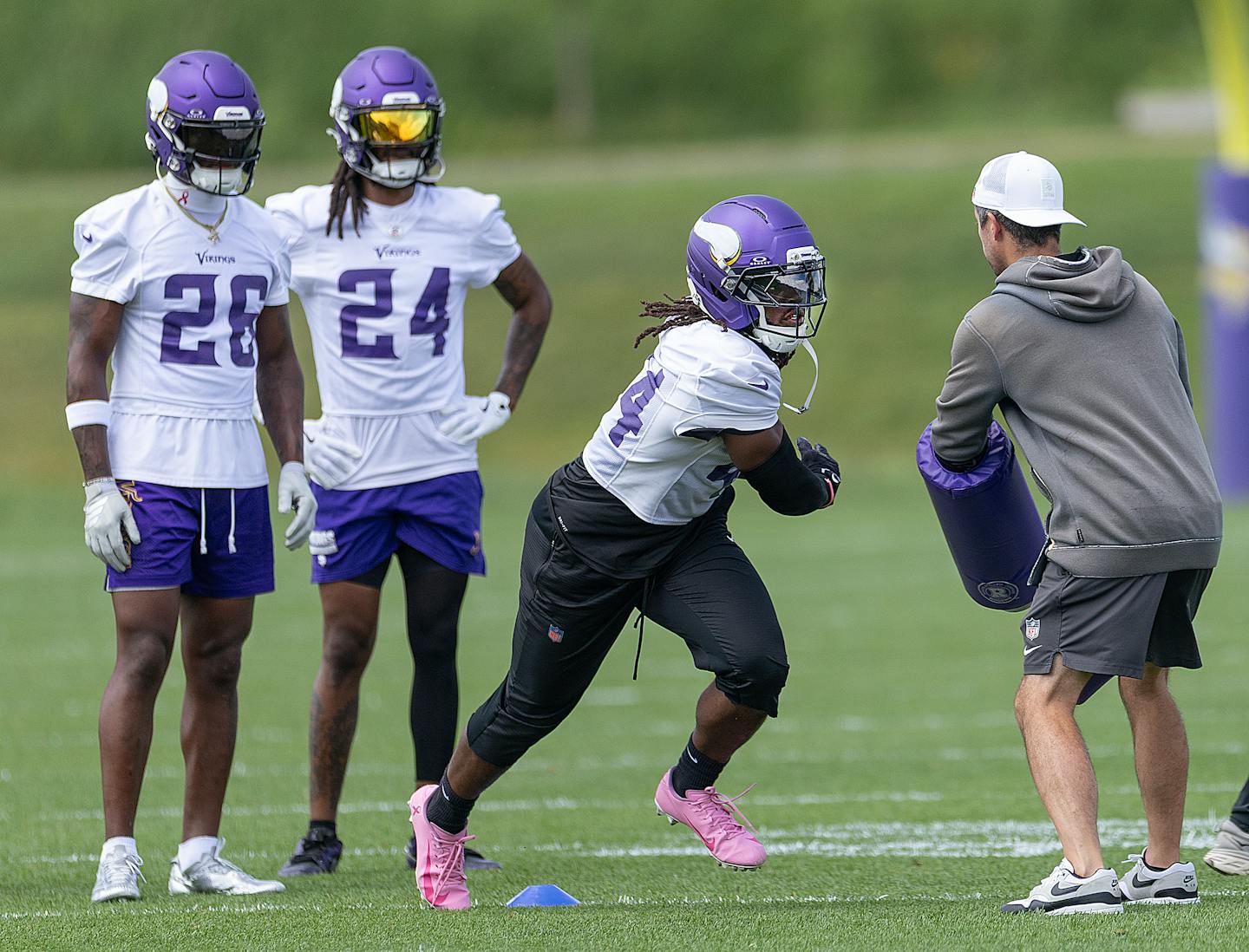 Minnesota Vikings safeties get used to life without Harrison Smith