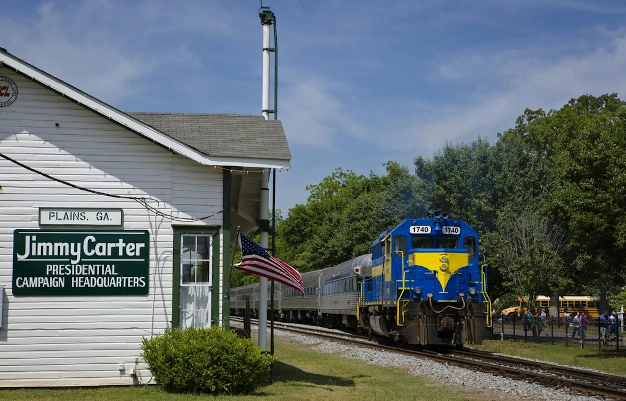 The Historic SAM Shortline Railroad train passes by the depot in Plains. The depot was the headquarters of Jimmy Carter's presidential election campaign. (ExploreGeorgia.org/TNS) ORG XMIT: 1433036