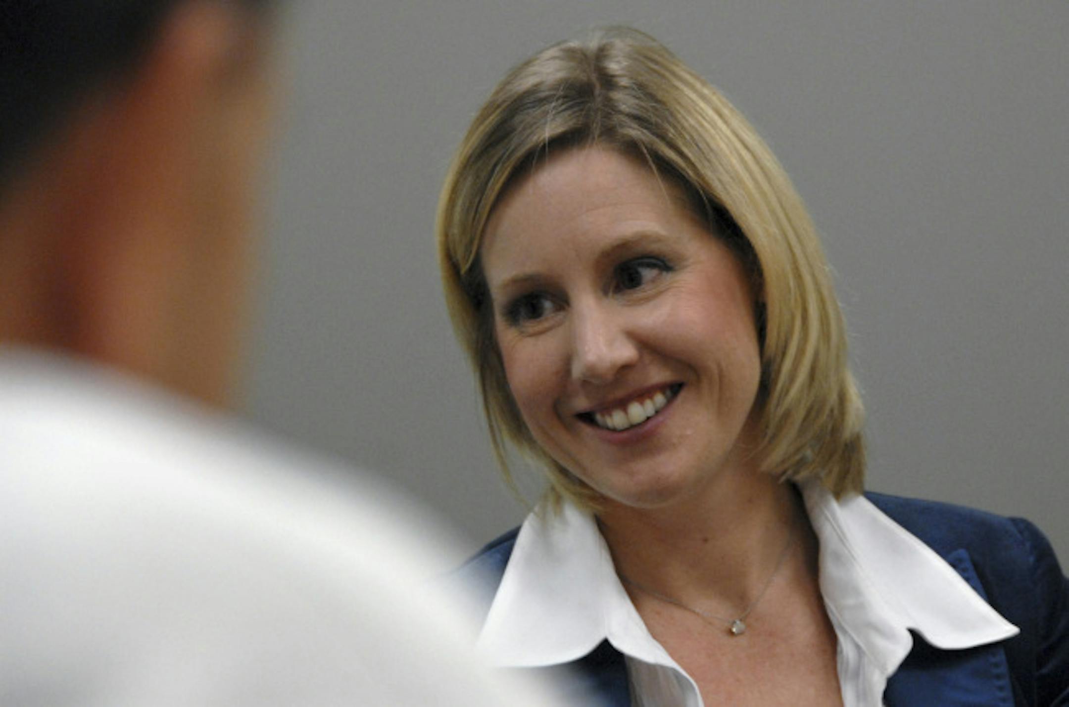 JOEY MCLEISTER � jmcleister@startribune.com Richfield,Mn.,Weds.,Oct. 24, 2007--Best Buy Senior Vice President Julie Gilbert in a morning planning meeting.
