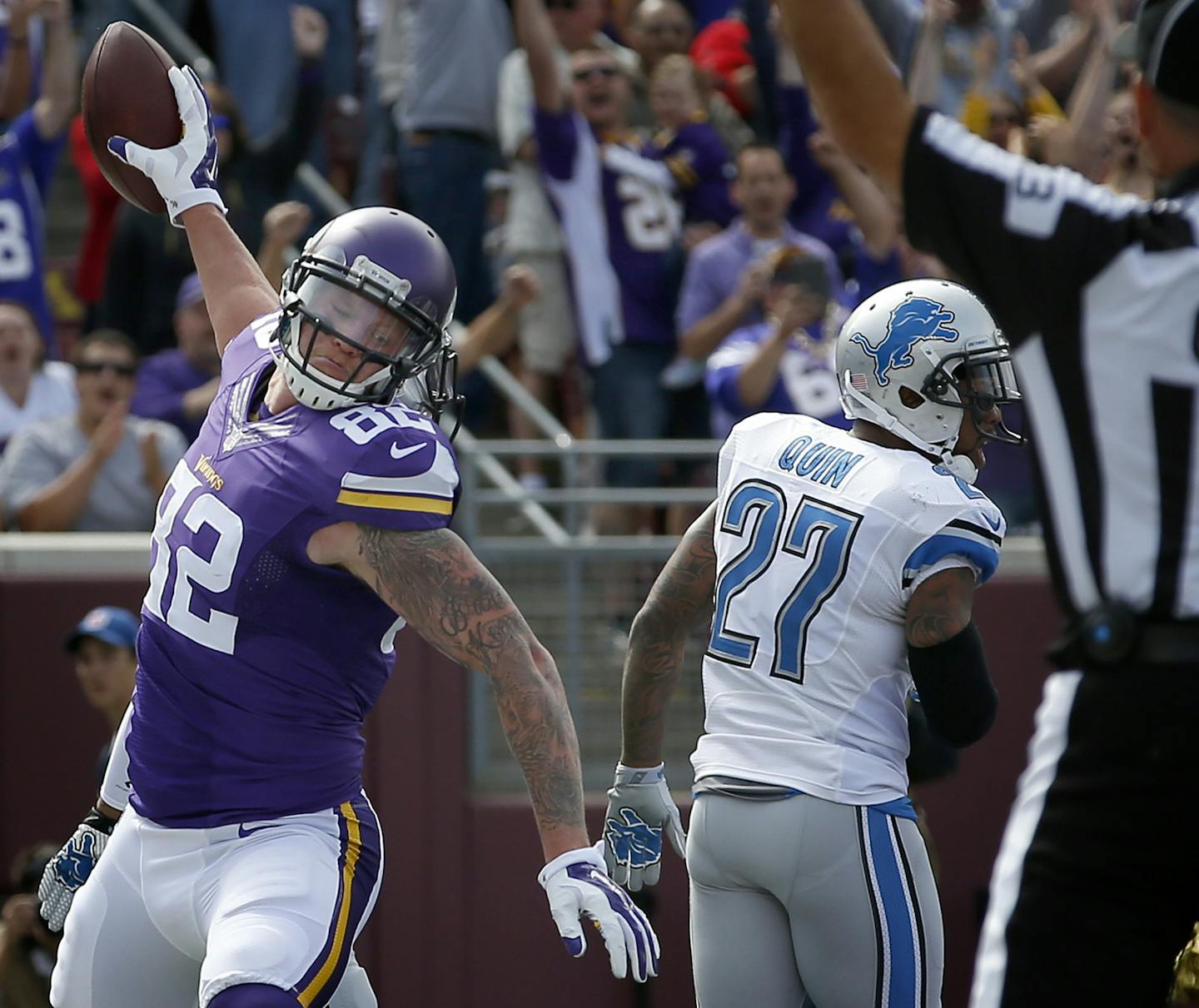 Vikings tight end Kyle Rudolph (82) celebrated after catching a 5-yard touchdown pass in the first quarter. ] CARLOS GONZALEZ cgonzalez@startribune.com - September 20, 2015, TCF Bank Stadium, Minneapolis, MN, NFL, Minnesota Vikings vs. Detroit Lions