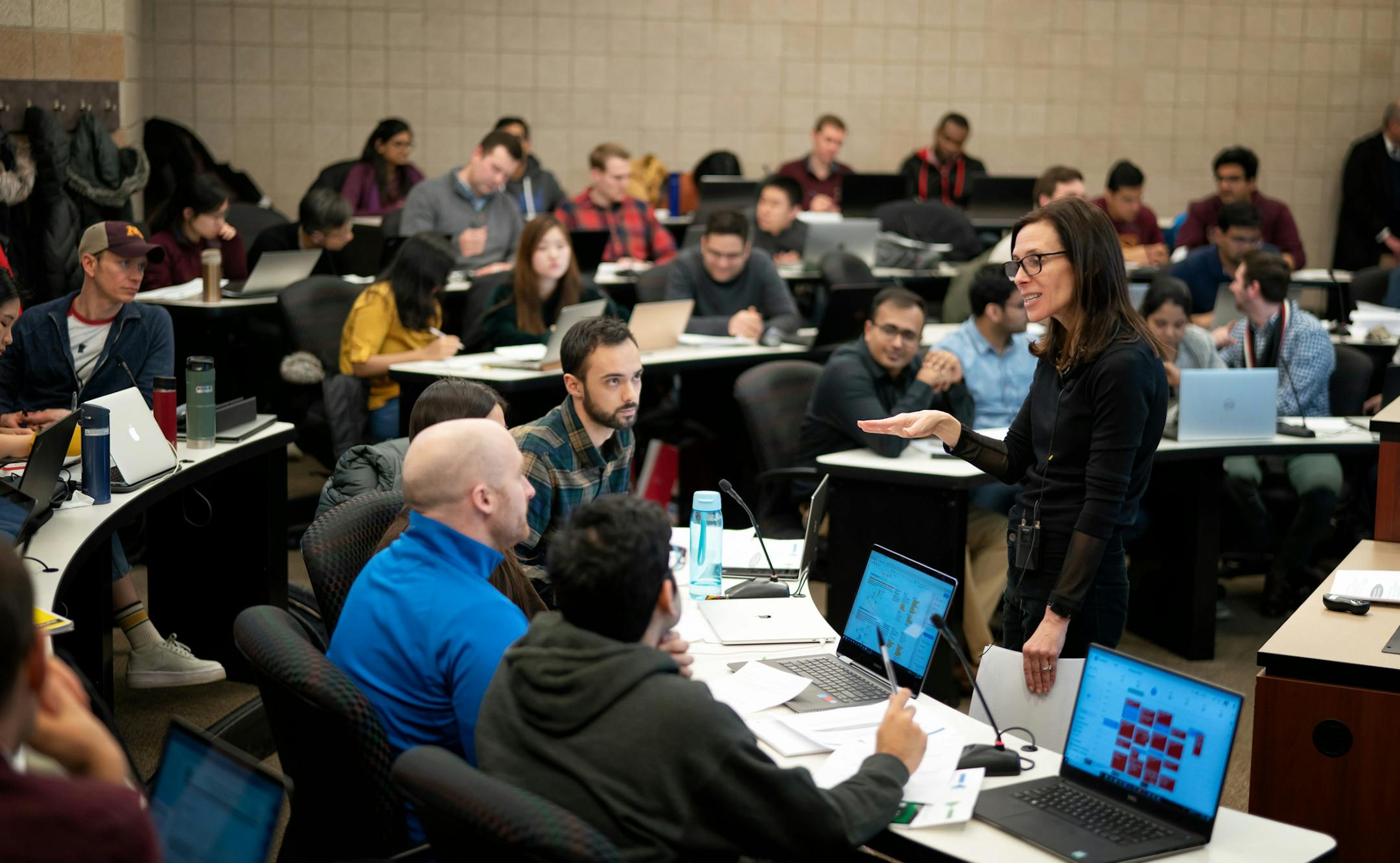 Ellen Trader, data analytics program director, taught a data analytics class at Carlson School of Management, University of Minnesota. ] GLEN STUBBE • glen.stubbe@startribune.com Tuesday, February 19, 2019 As other MBA programs shrink, the Carlson School of Management grew by creating a degree in data analytics, just as the field became hot What's Happening at this time: SUNDAY DISPLAY STORY -- You will be shooting a big class first (that starts a little after 1:45 pm), and then photograp
