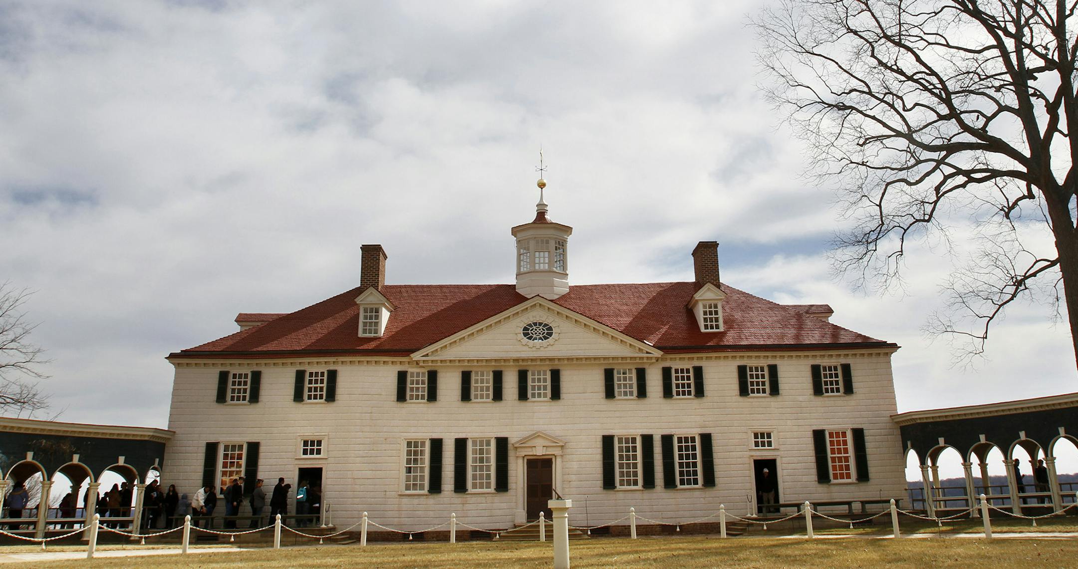 Mount Vernon, the home of America's first president, Gen. George Washington, is seen in Mt. Vernon, Va. Sunday, Feb. 20, 2011, a day before the nation's President's Day celebration marks Washington's 279th birthday. Three days of events over the President's Day weekend are taking place on the estate, located on the banks of the Potomac River, just south of the nation's capital. (AP Photo/Jacquelyn Martin) ORG XMIT: VAJM103