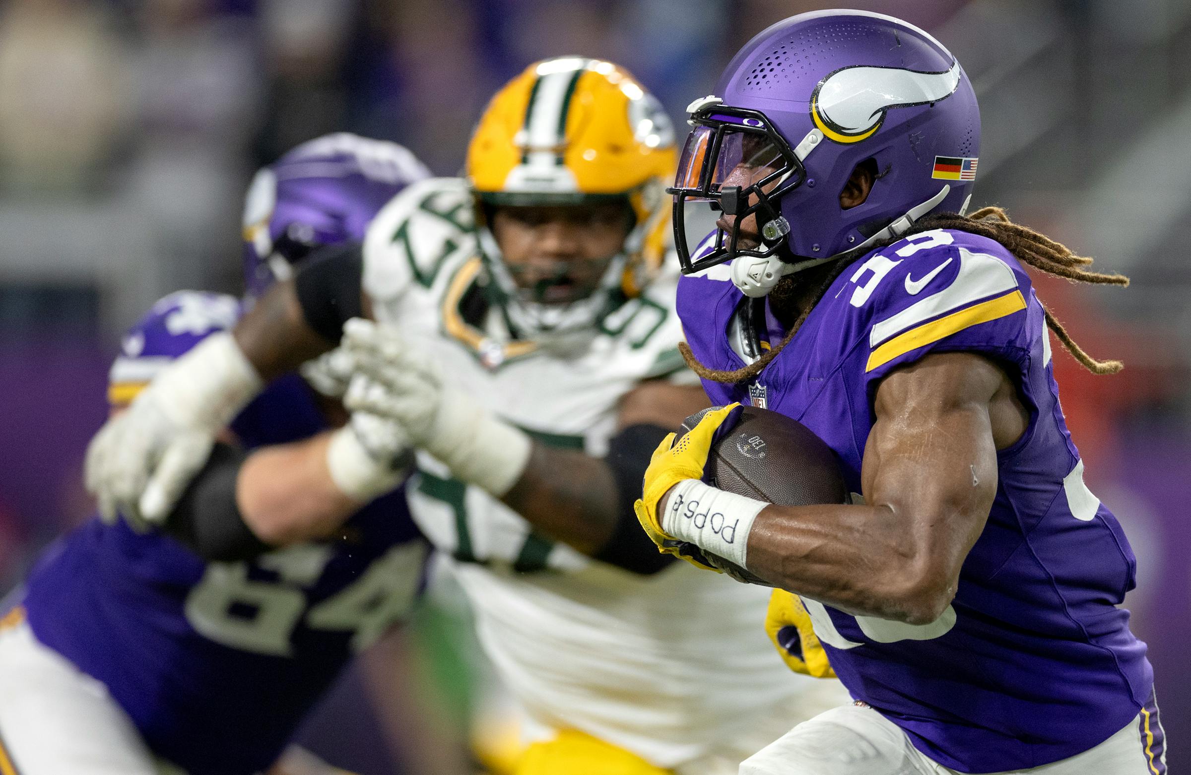 Running back Aaron Jones hopes to ‘finish my career’ with the Vikings