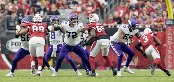 Vikings left tackle Rashod Hill (69) has started the first three games of the season in the absence of first-round pick Christian Darrisaw.