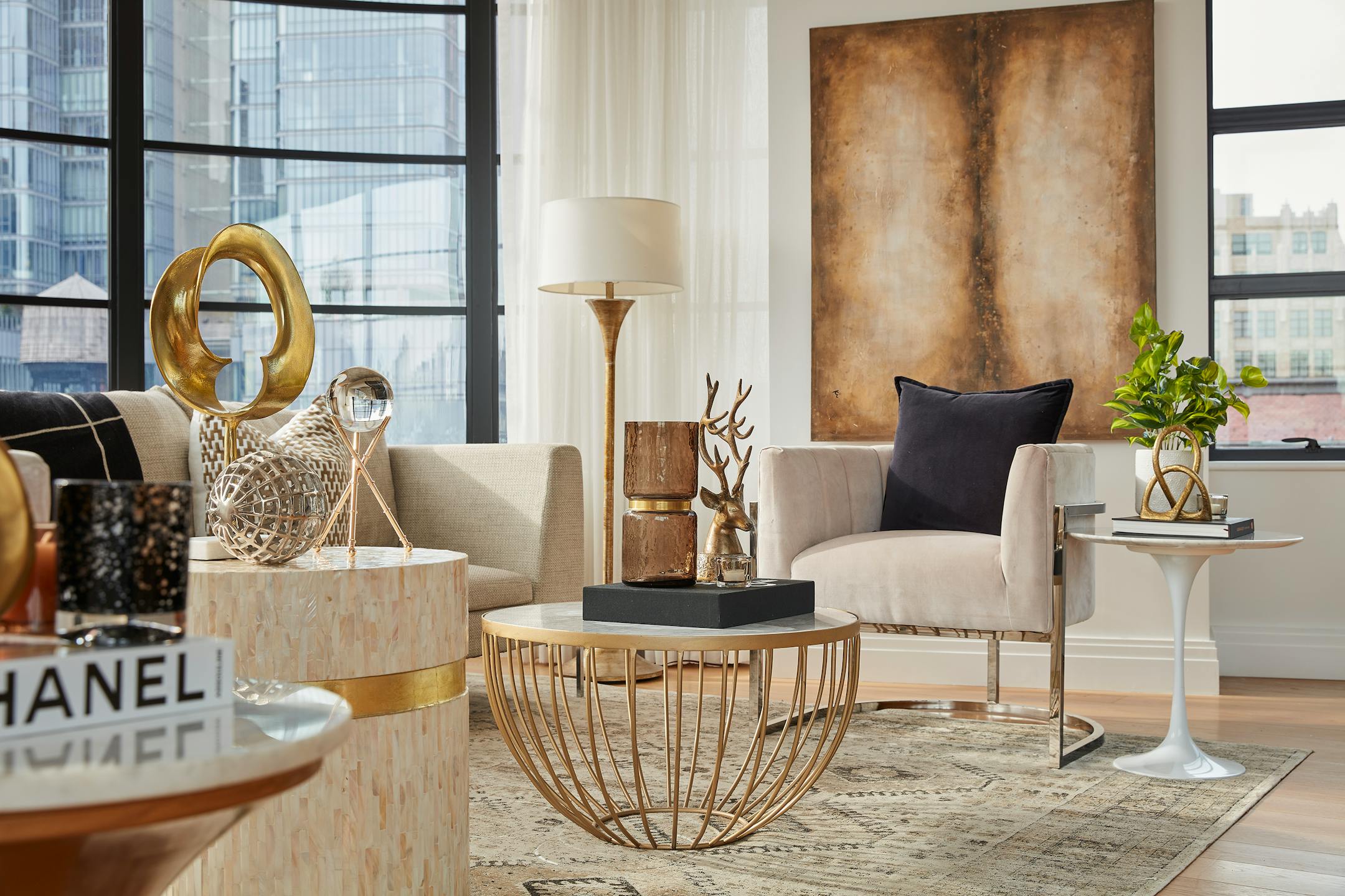 A mix of warm cream and brown creates a neutral, yet warm environment. (Scott Gabriel Morris/Handout/TNS)