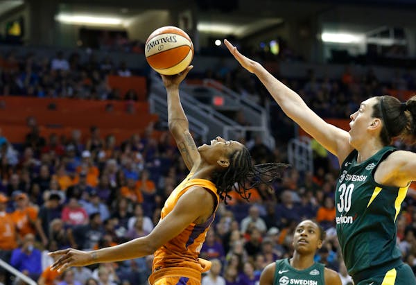 New Lynx guard Yvonne Turner played for the Mercury against Seattle’s Breanna Stewart during a playoff game in 2018.