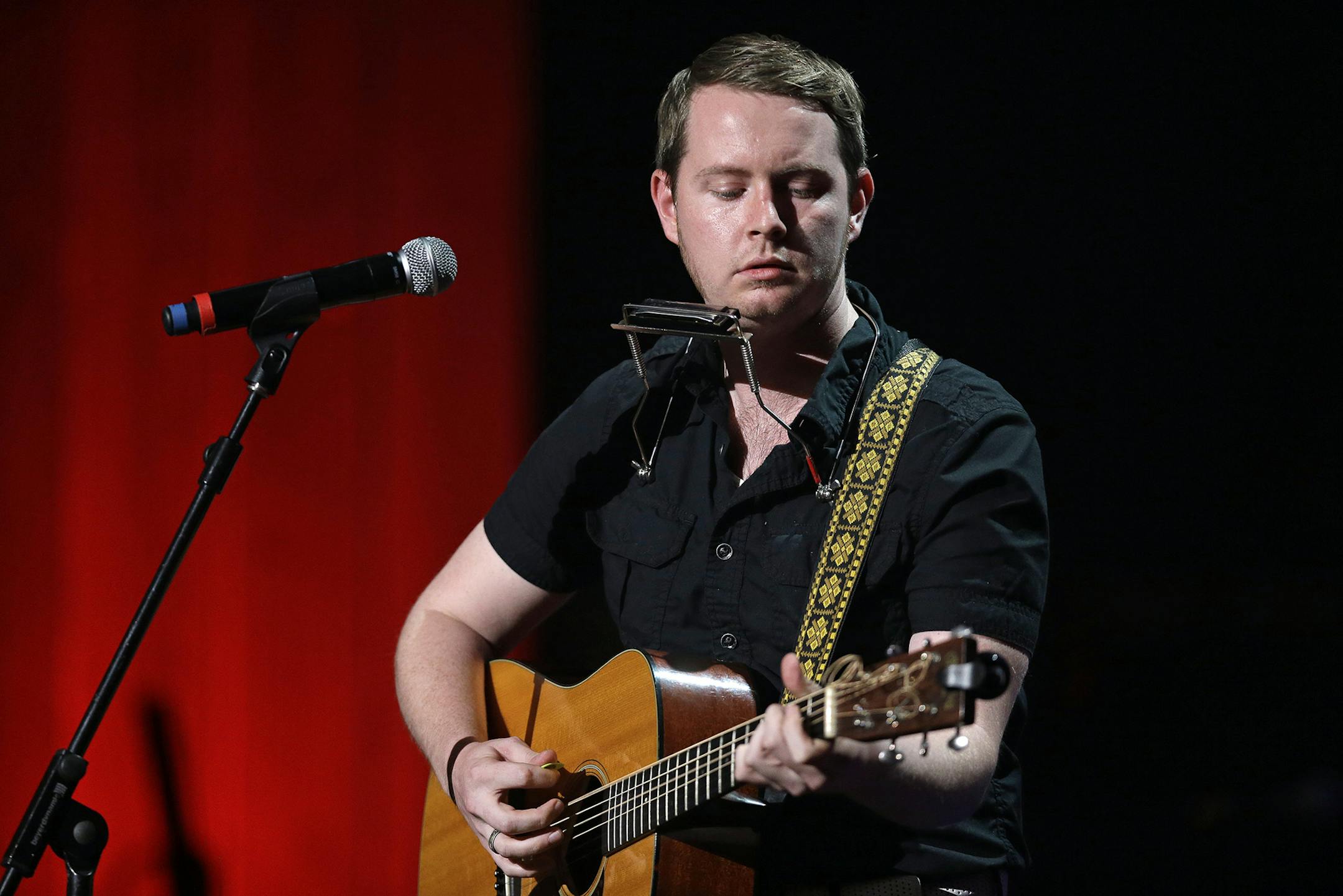 John Fullbright performs during the Americana Music Honors and Awards show on Wednesday, Sept. 18, 2013, in Nashville, Tenn. (AP Photo/Mark Humphrey) ORG XMIT: OTK