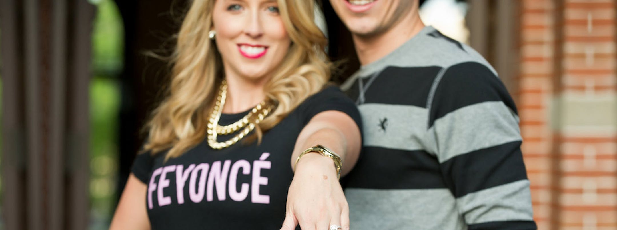 A photo on the Feyonce website shows a top for sale.