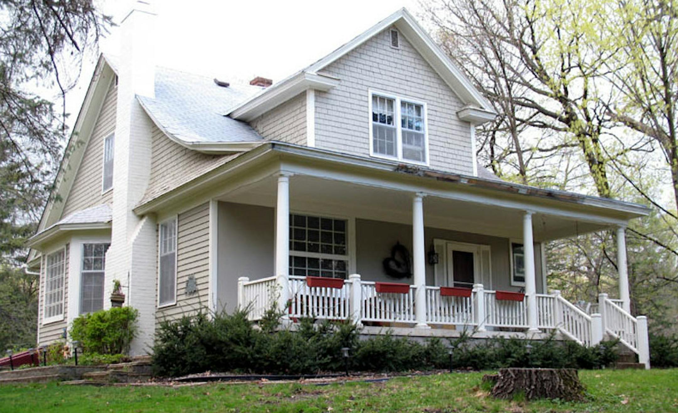 The Wayzata house built in 1904 by Thomas Wise. Courtesy of the Wayzata Historical Society.