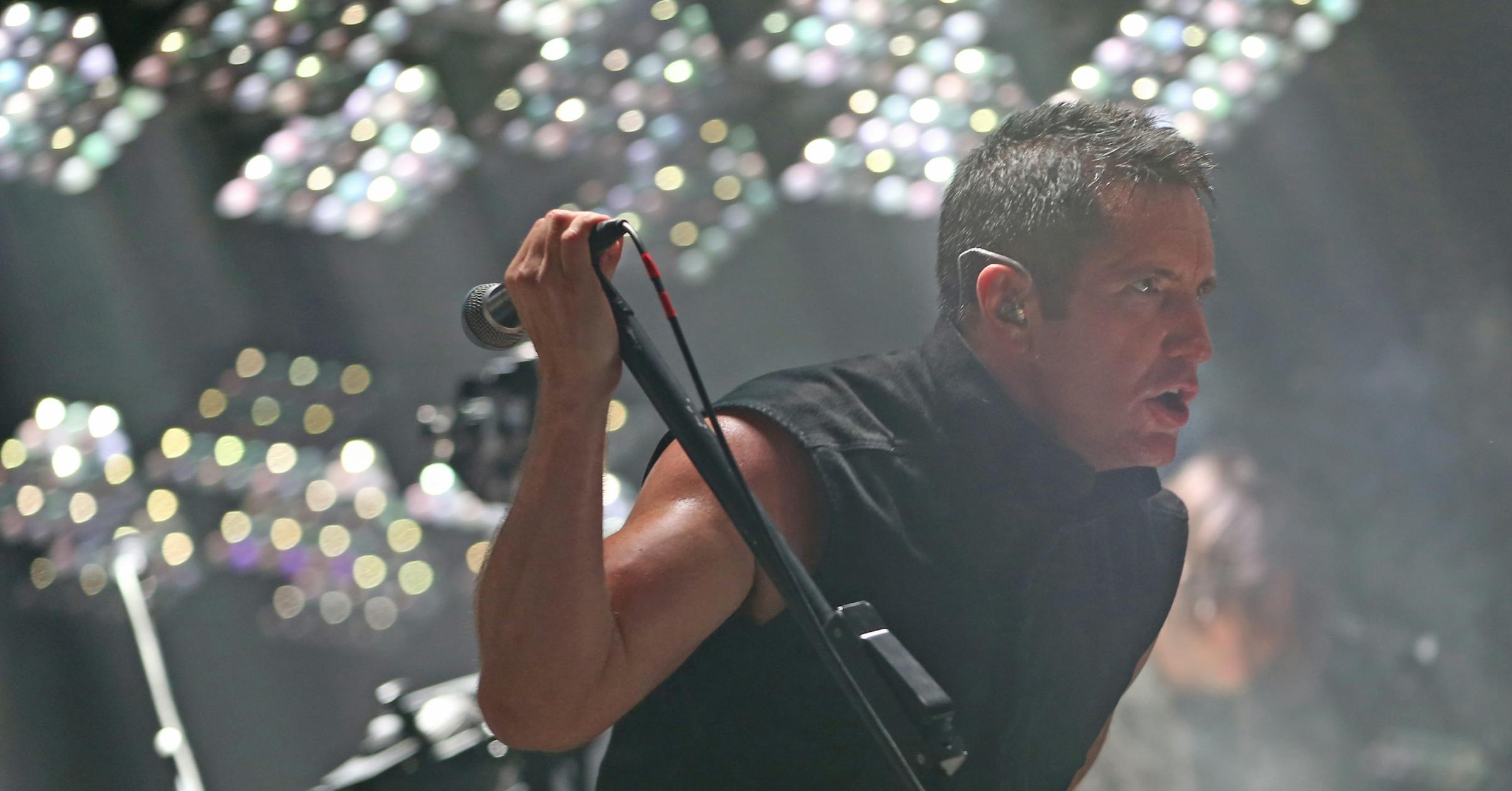 Review: 6 ways Nine Inch Nails’ St. Paul concert hurt so good