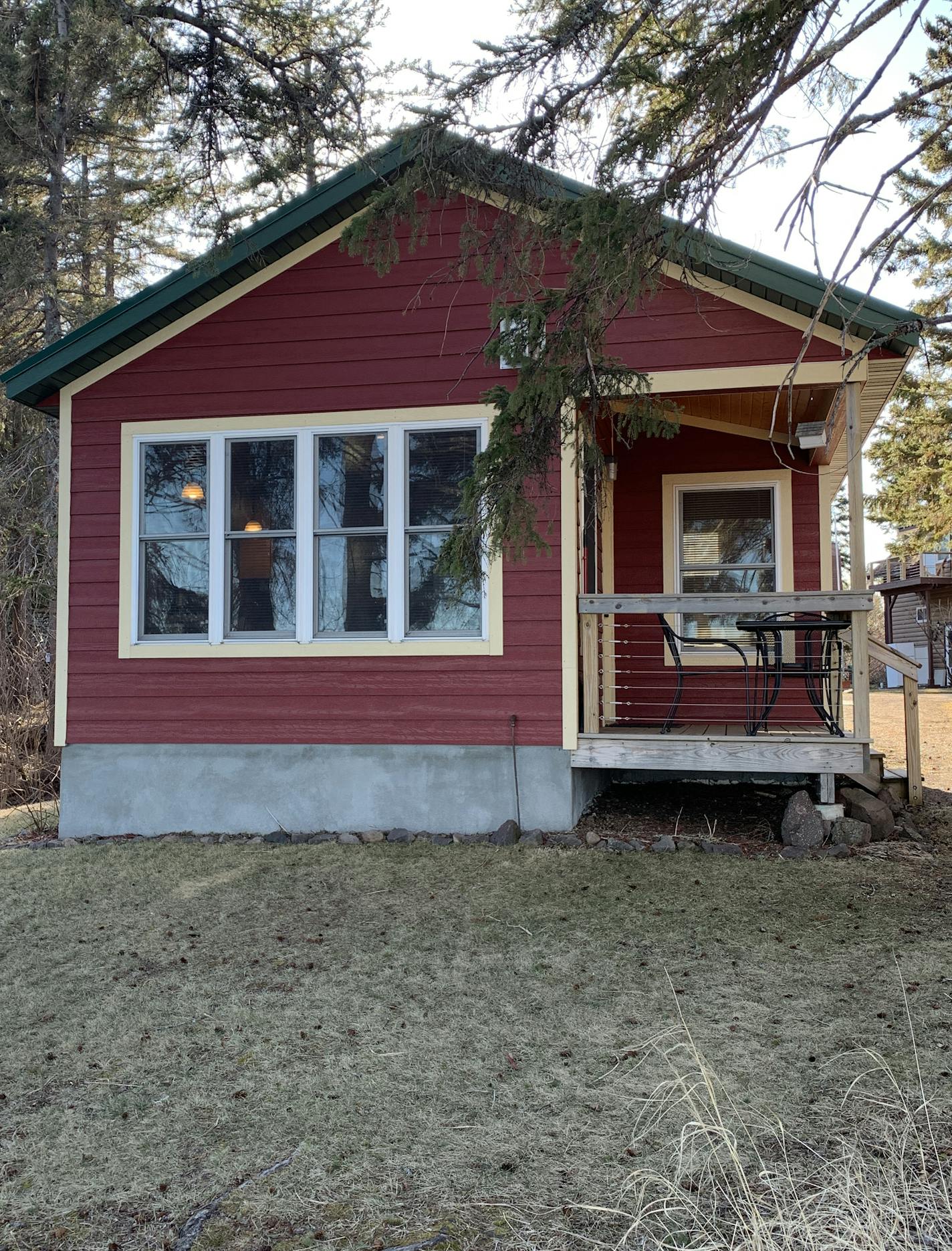 Gooseberry Cabins has cabins nestled in the trees. Photo via Gooseberry Cabins.