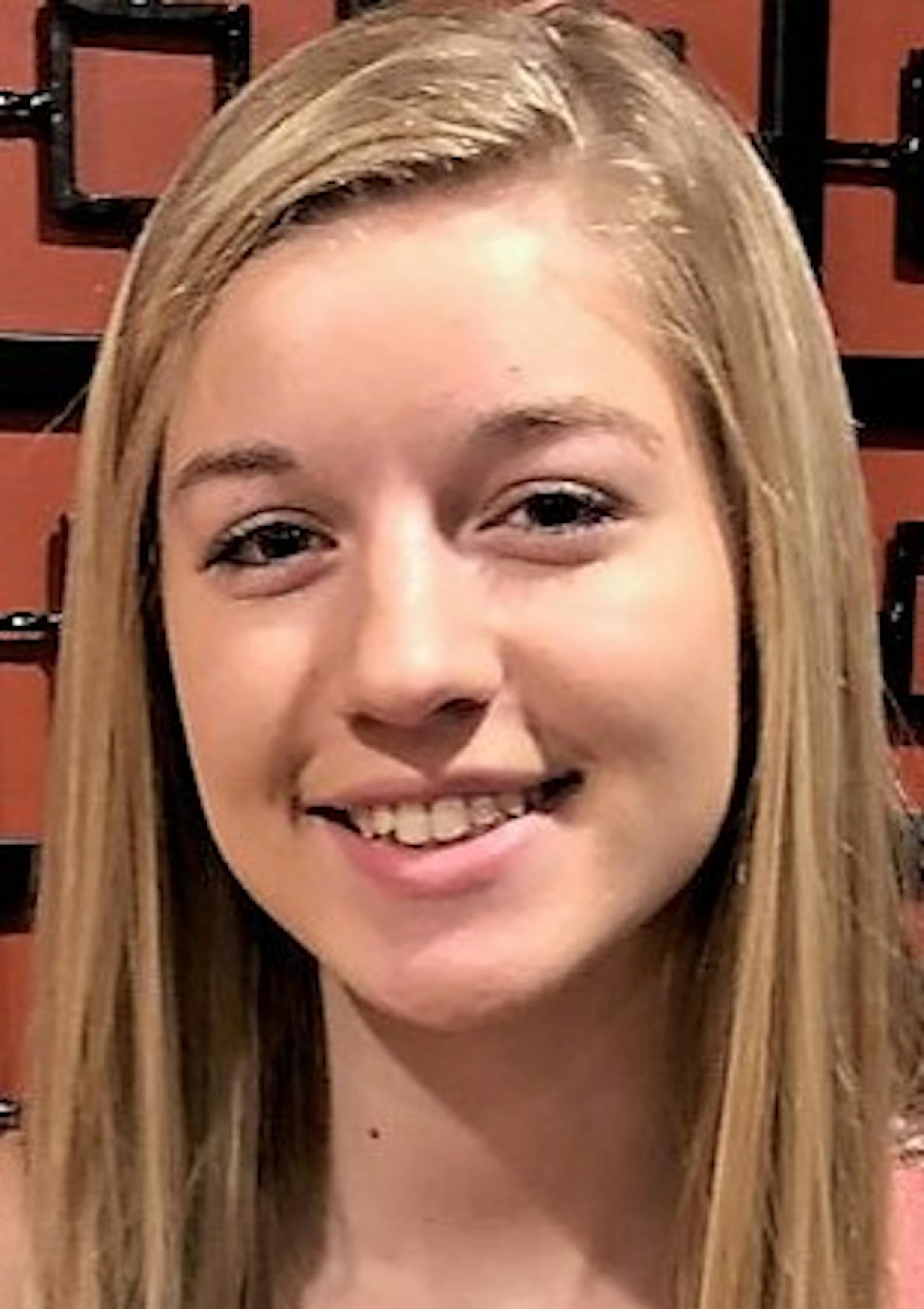 Cianna Selbitschka, North Branch volleyball, jr., 2018-19