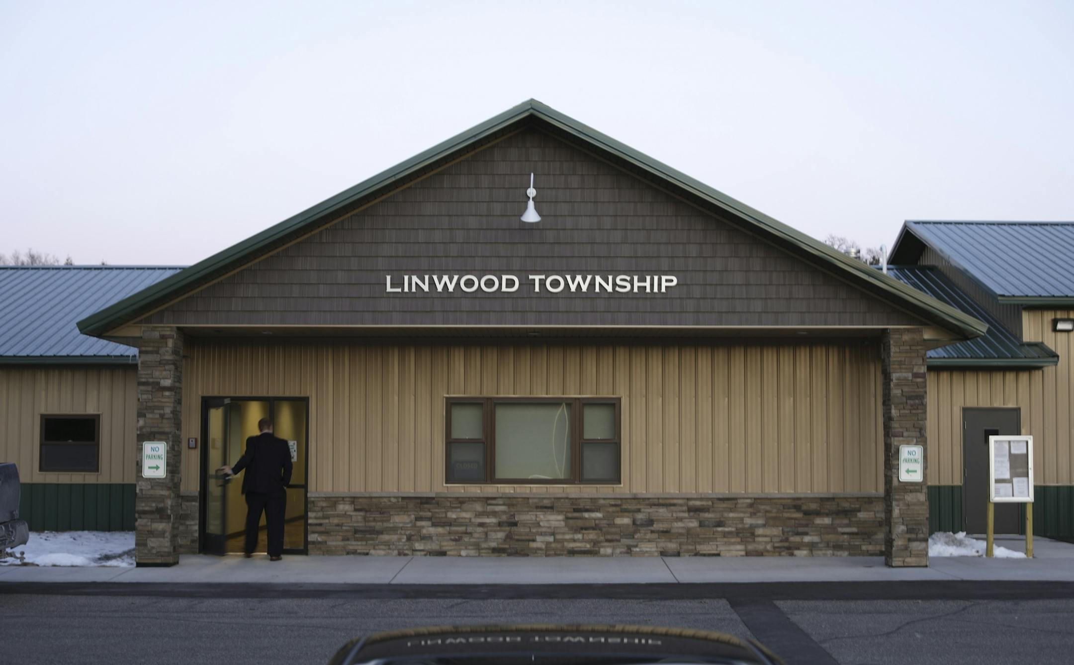 A latecomer arrived for the Linwood Township annual meeting Tuesday night.