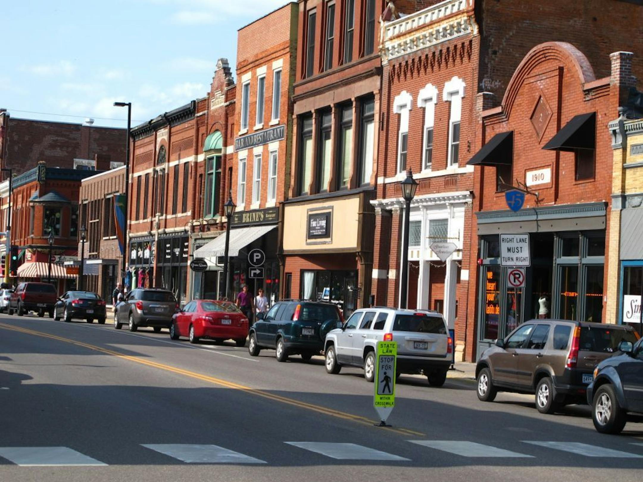 Wisconsin commuters in downtown Stillwater wait to turn onto the Lift Bridge that crosses the St. Croix River. The scene plays out every weekday afternoon.