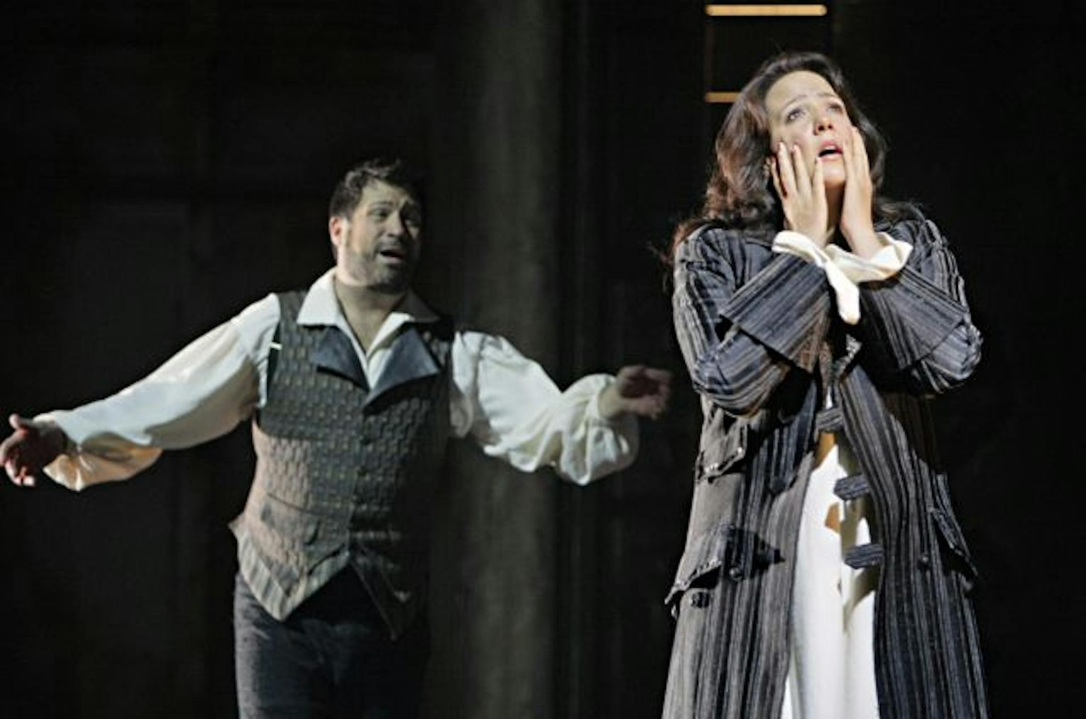 David Daniels as Orpheus and Susanna Phillips as Eurydice in Minnesota Opera's new production of the Gluck opera.