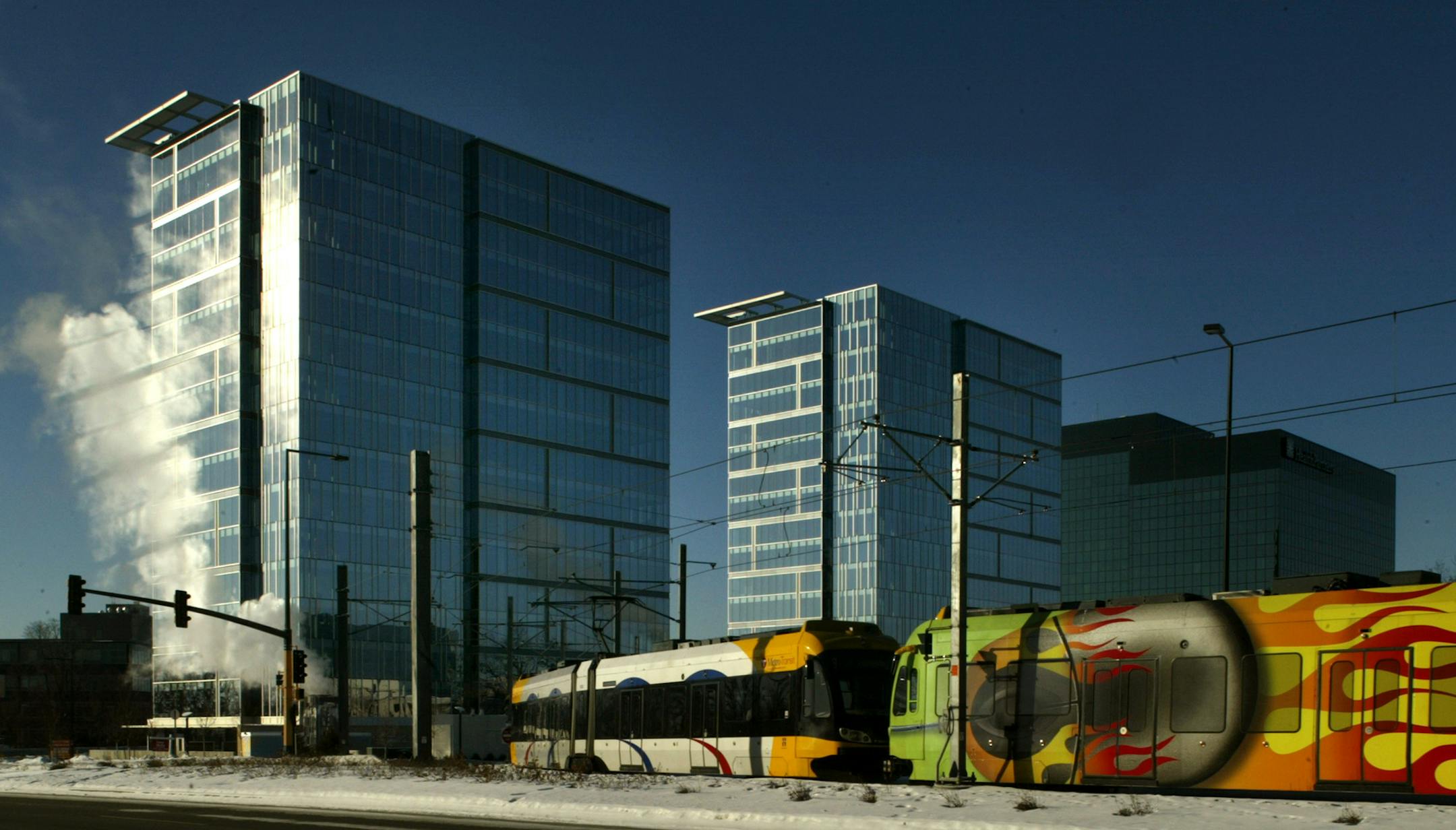 Joel Koyama&#xef;jkoyama@startribune.com glas0216 Trend story on developments using glass.] Reflections at Bloomington Central Station.